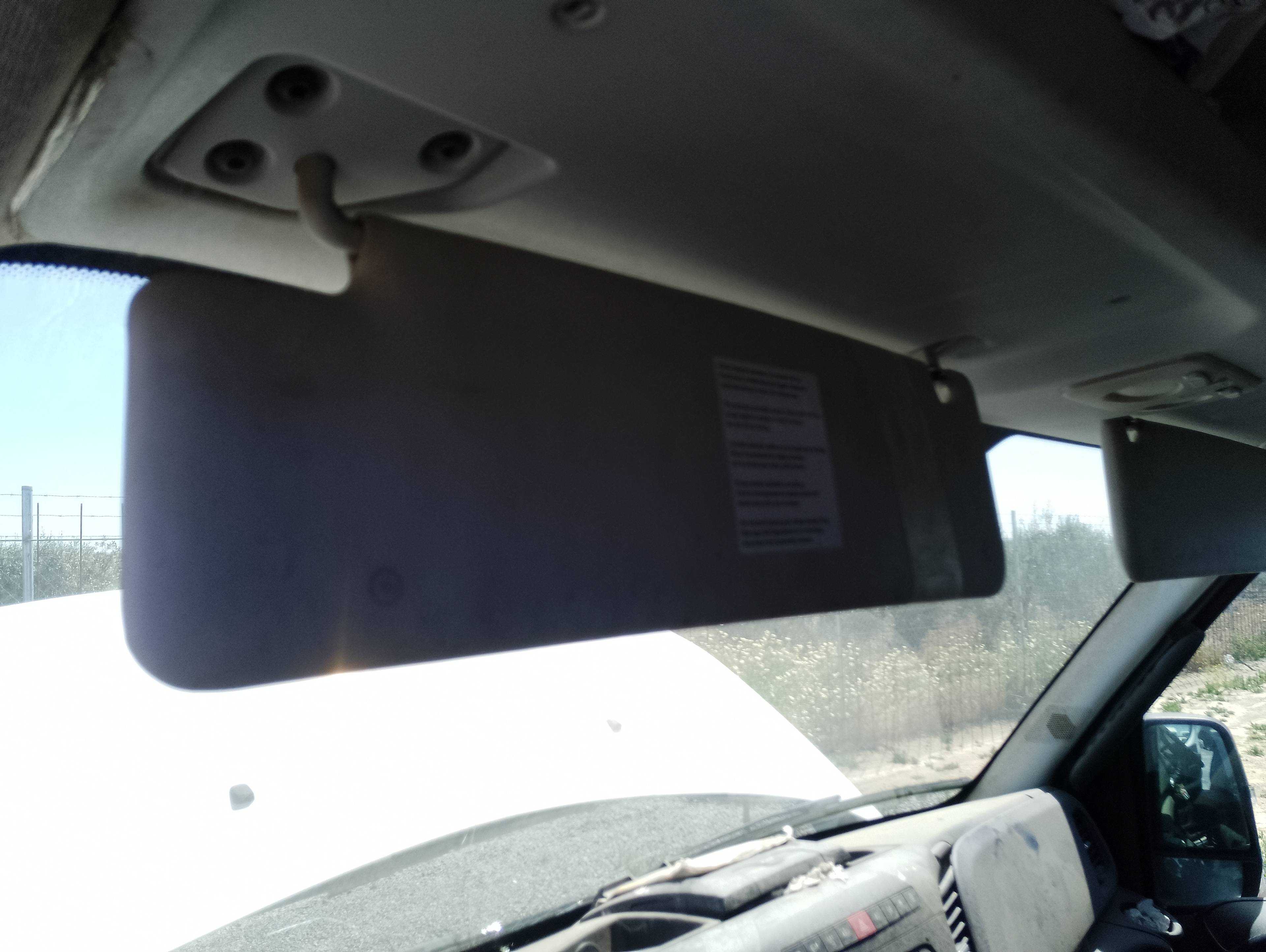 Recambio de parasol izquierdo para iveco 35s16 referencia OEM IAM   