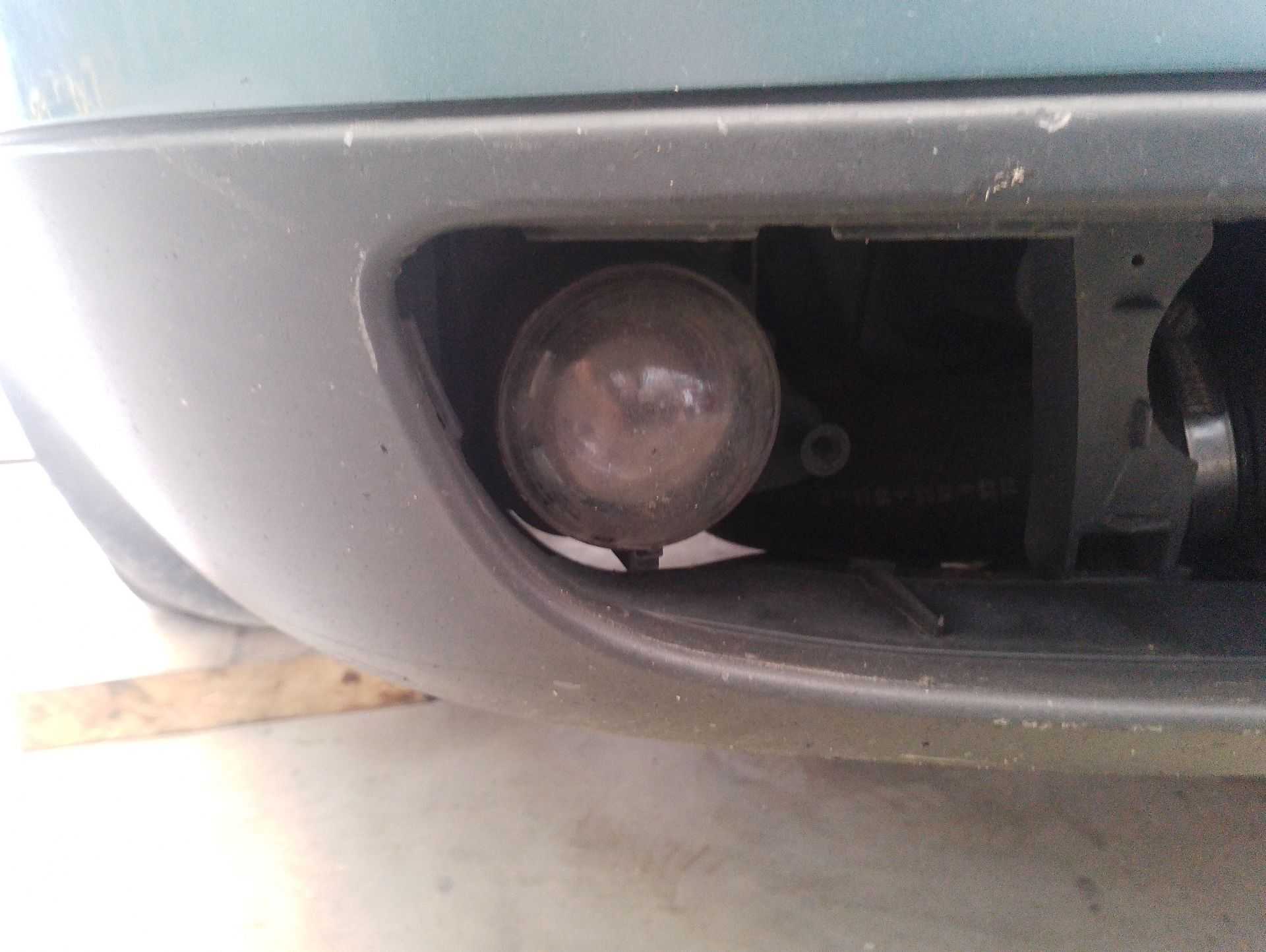 Recambio de faro antiniebla derecho para audi a6 c5 (4b2, 4b4) 2.5 tdi referencia OEM IAM 4B0941700  