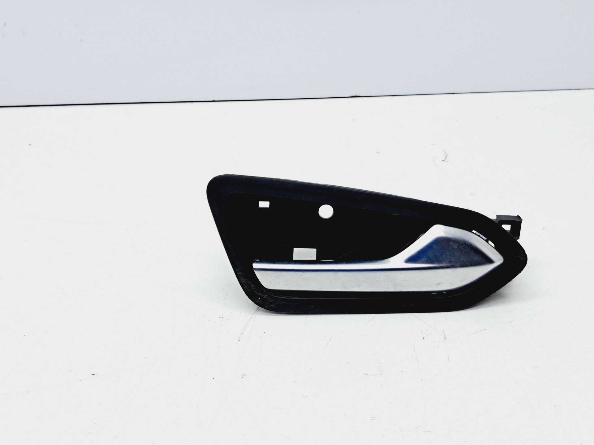 Recambio de maneta interior delantera derecha para renault clio v edition one referencia OEM IAM 826721378R  