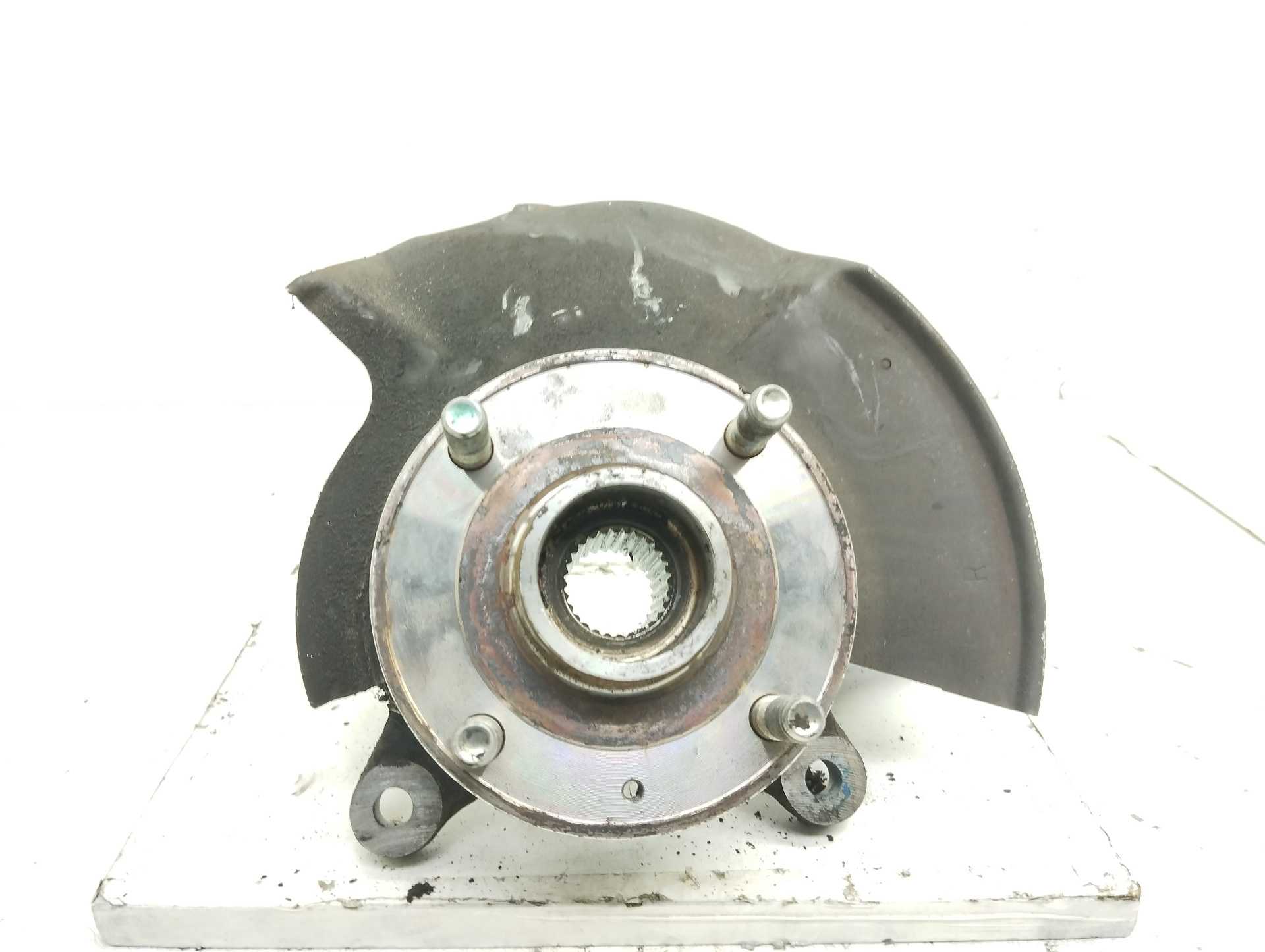 Recambio de mangueta delantera derecha para chevrolet epica 2.0 diesel cat referencia OEM IAM   
