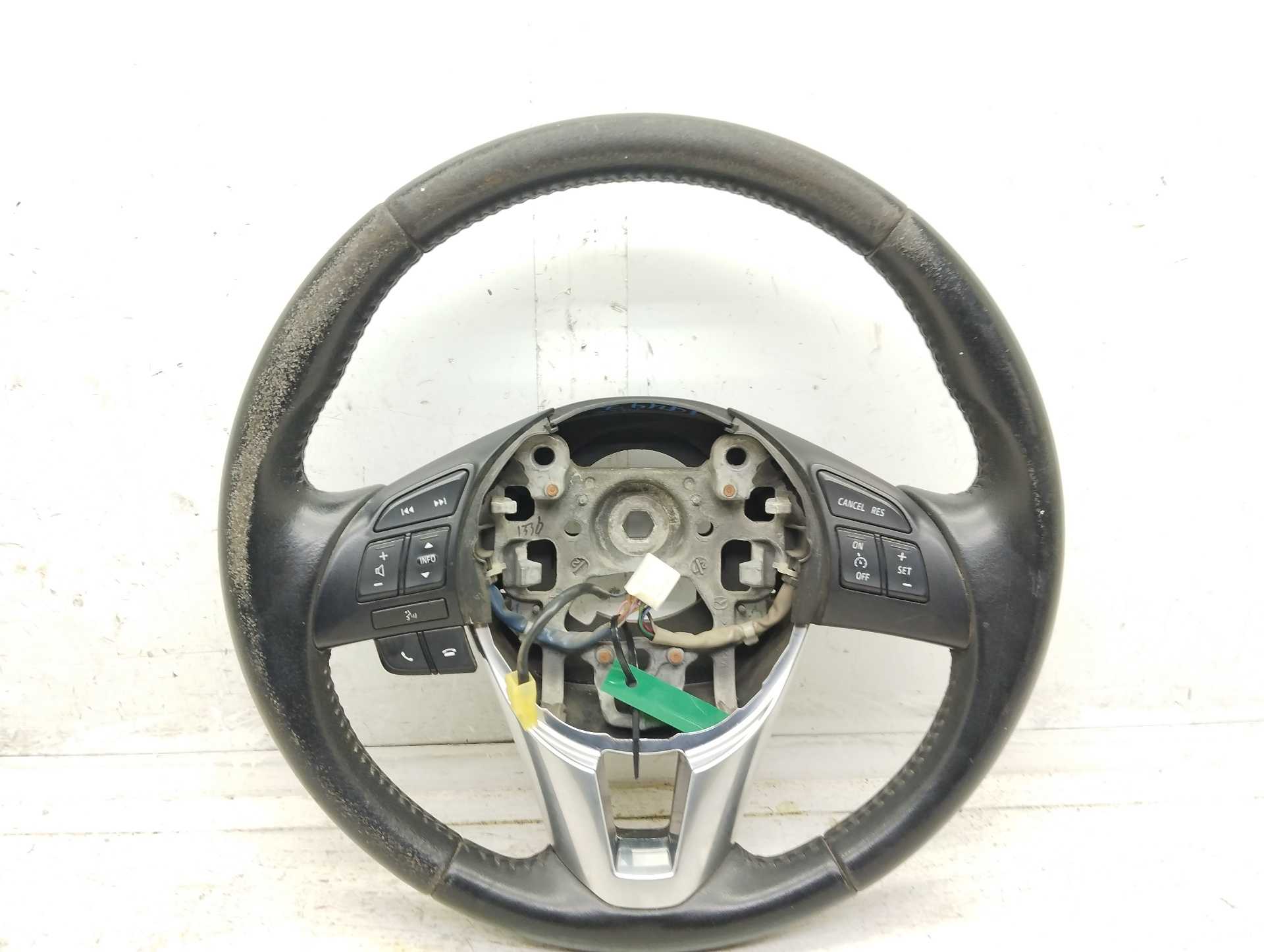 Recambio de volante para mazda cx-5 center-line 2wd referencia OEM IAM K0273  