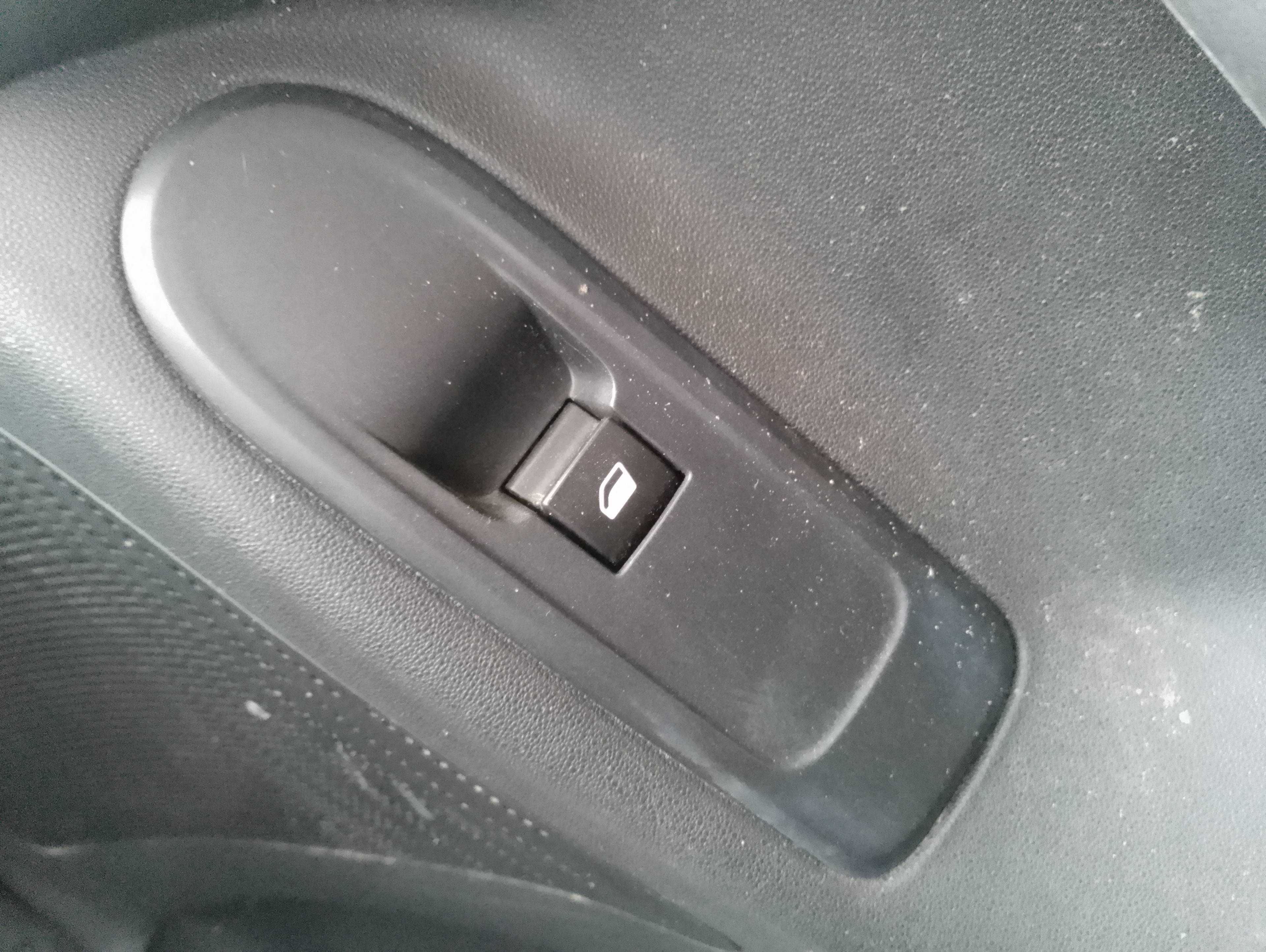 Recambio de mando elevalunas delantero derecho para citroën c3 attraction referencia OEM IAM   