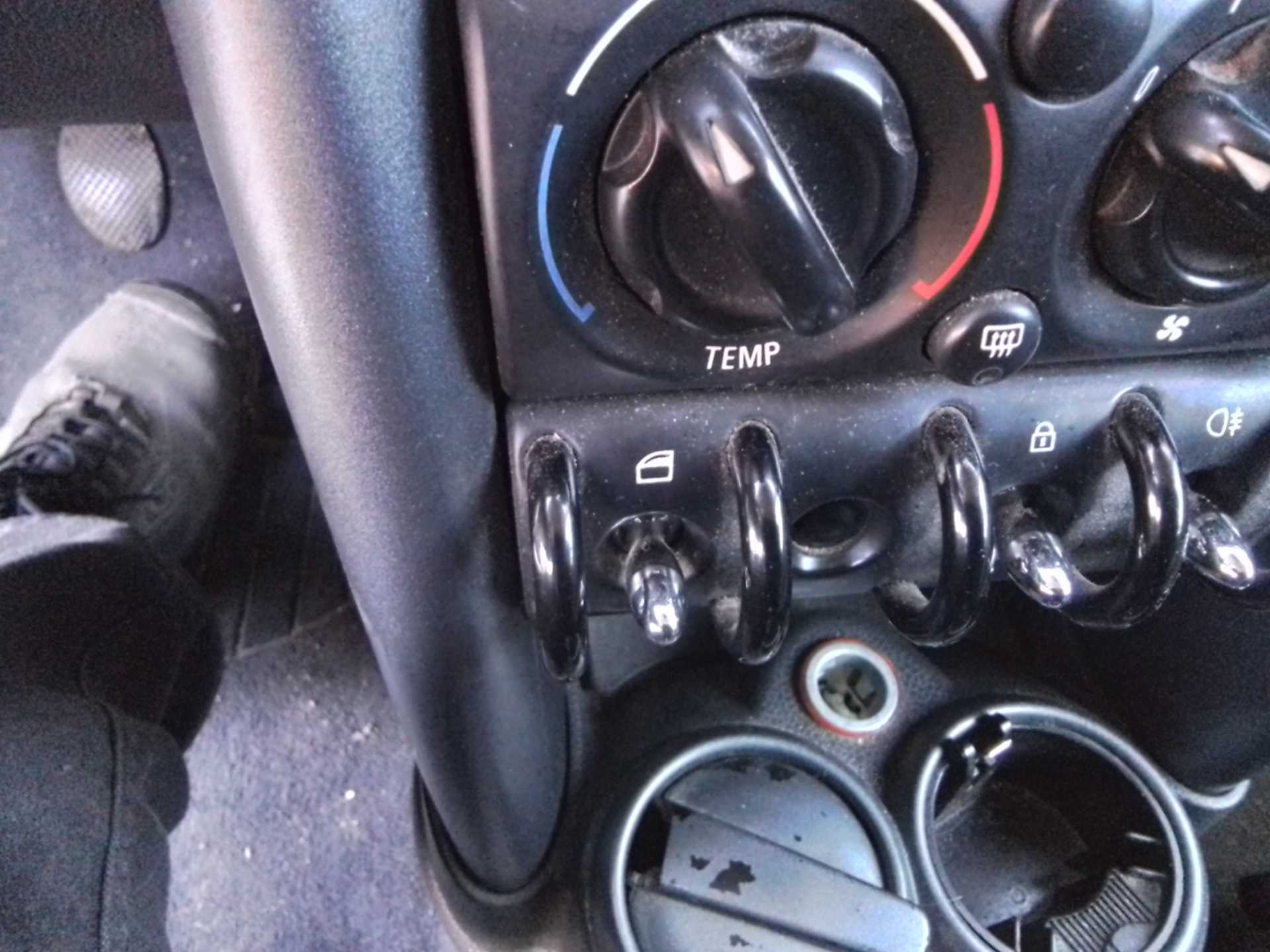Recambio de mando elevalunas delantero izquierdo para bmw mini (r50,r53) one referencia OEM IAM   