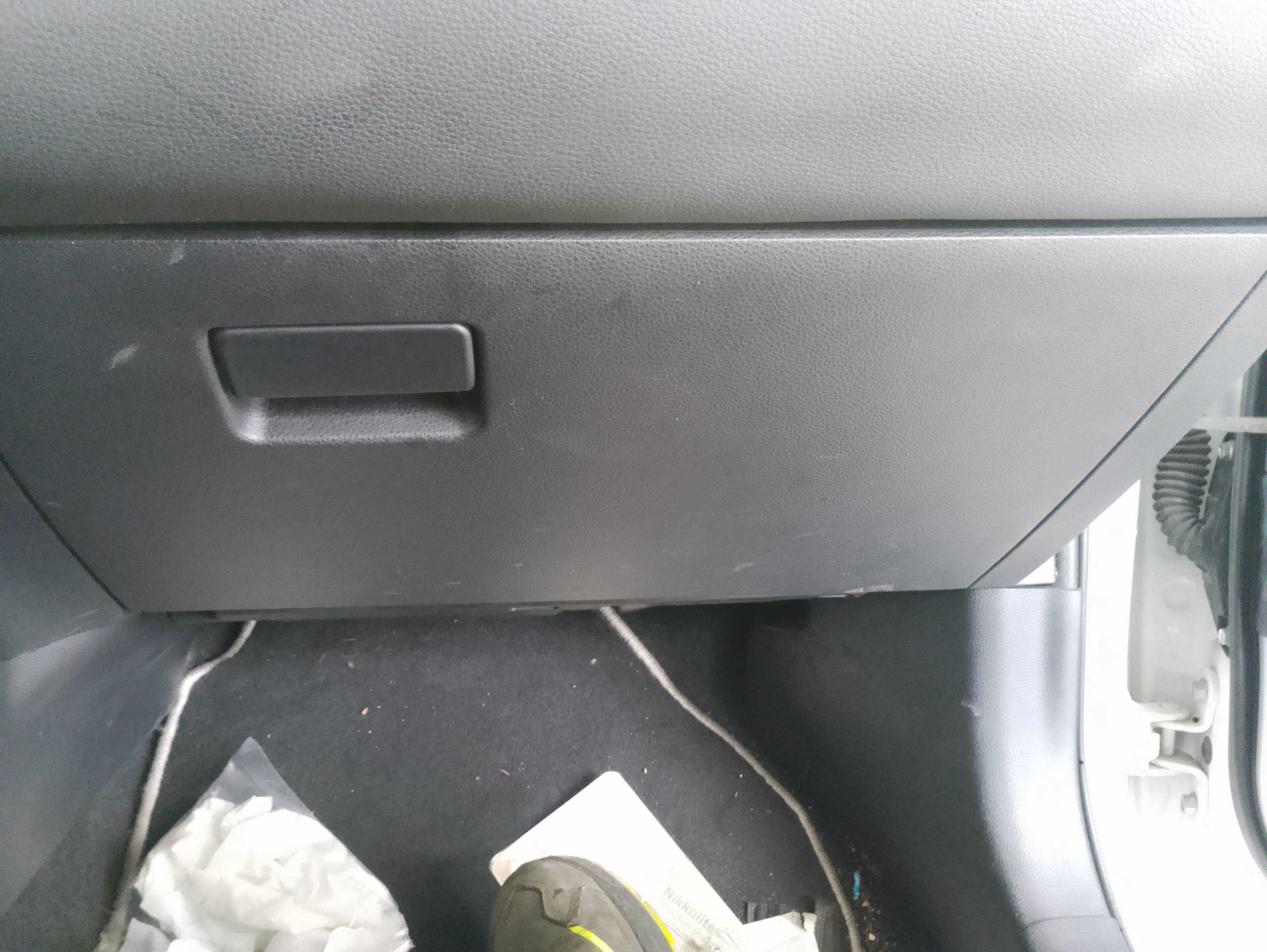 Recambio de guantera para toyota corolla hybrid (e21) 1.8 referencia OEM IAM   
