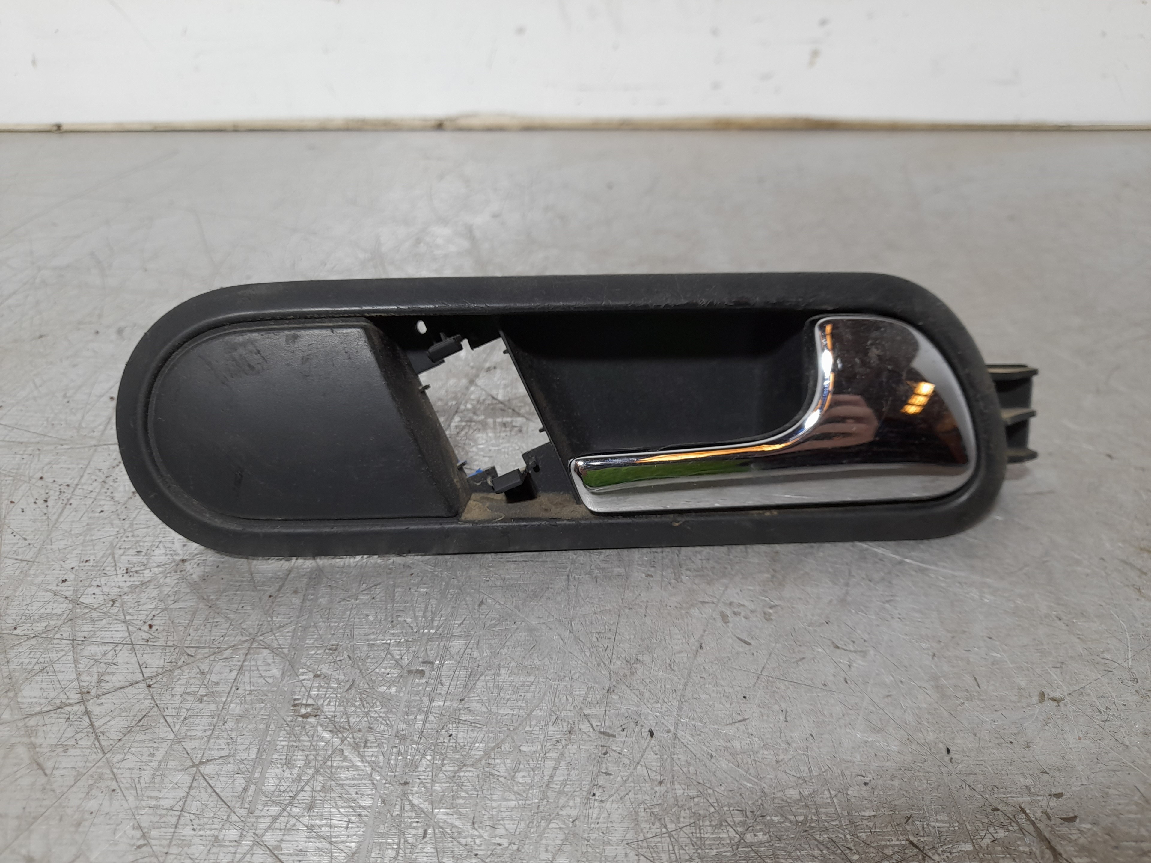 Recambio de maneta interior delantera derecha para seat ibiza (6l1) 1.4 16v referencia OEM IAM   