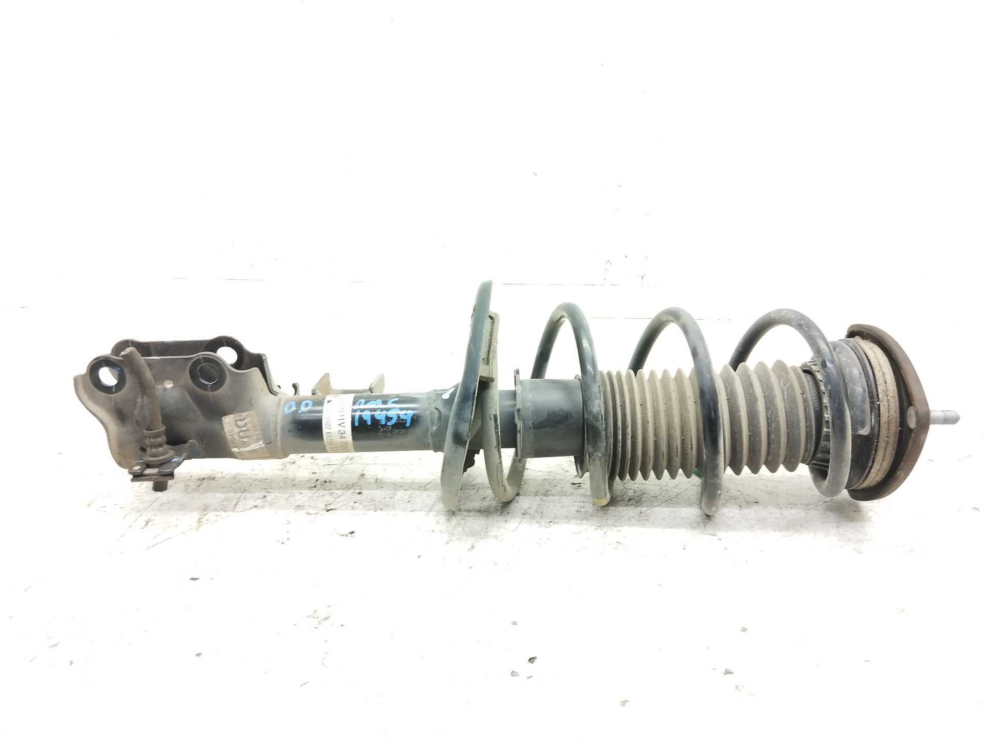 Recambio de amortiguador delantero derecho para mazda cx-3 center-line referencia OEM IAM DD1V34700B  