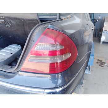 PILOTO TRASERO DERECHO 211820046464 