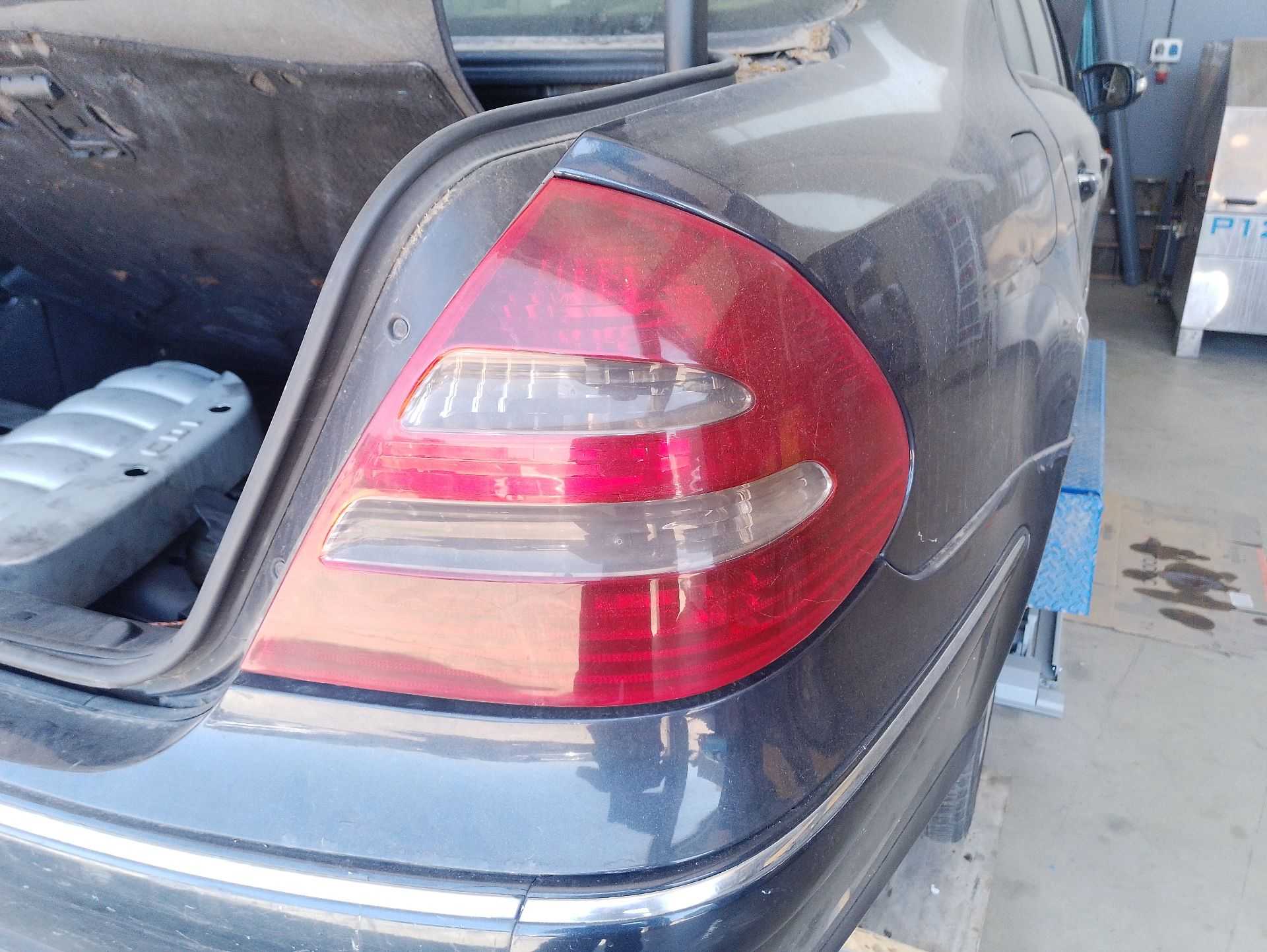 Recambio de piloto trasero derecho para mercedes-benz clase e (w211) e 270 cdi (211.016) referencia OEM IAM 211820046464  