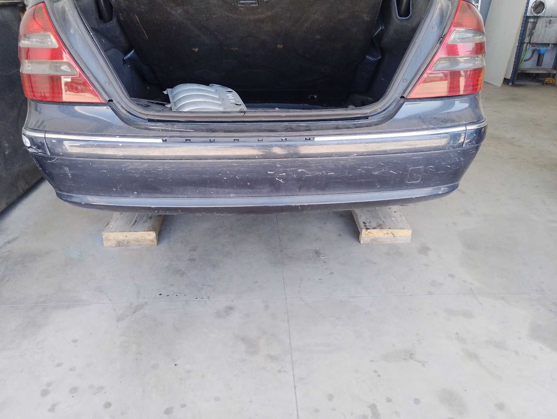 Recambio de paragolpes trasero para mercedes-benz clase e (w211) e 270 cdi (211.016) referencia OEM IAM 2118800740  