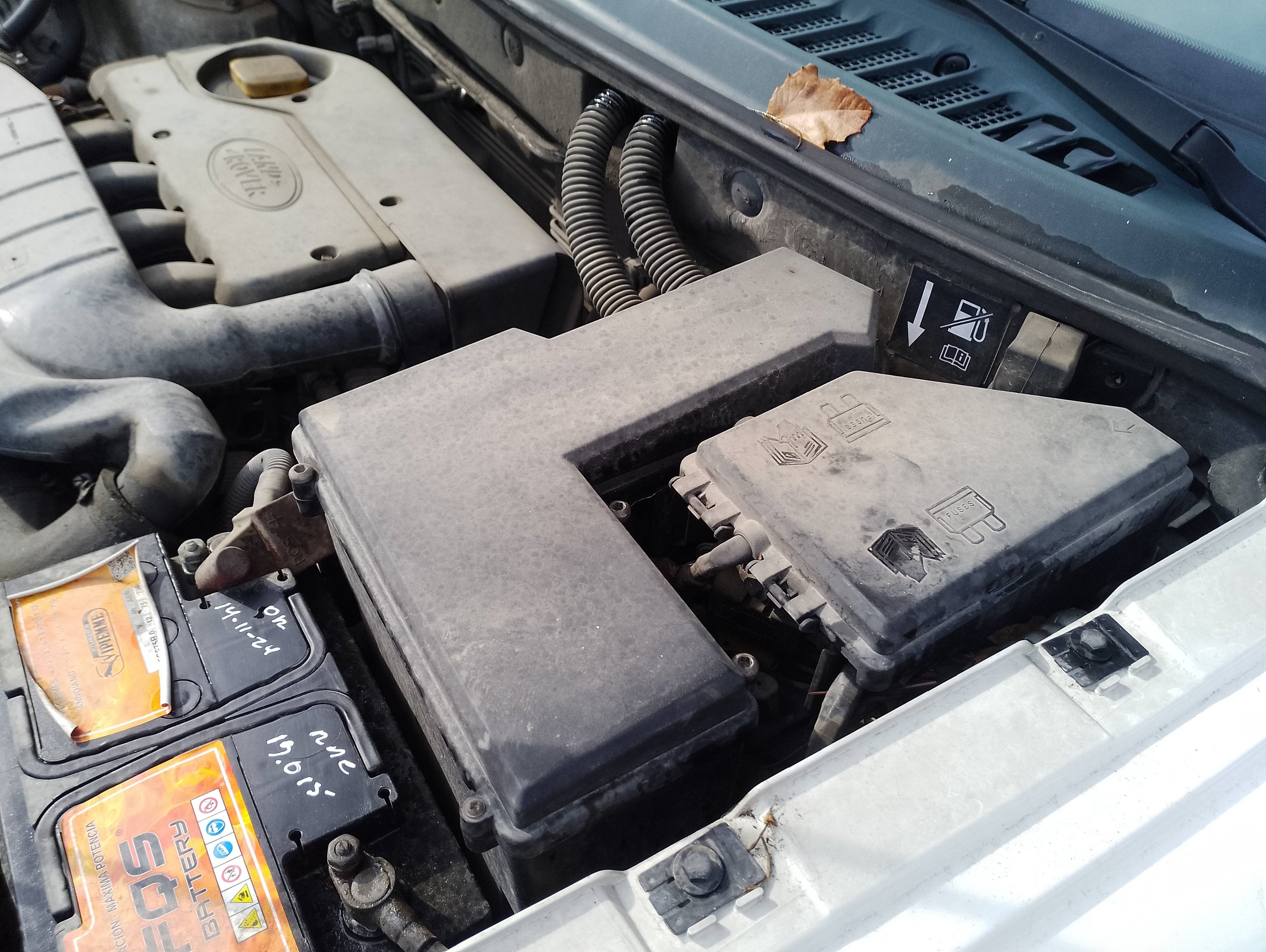 Recambio de caja reles / fusibles para land rover freelander baikal referencia OEM IAM   