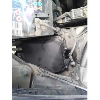 CAJA RELES / FUSIBLES 