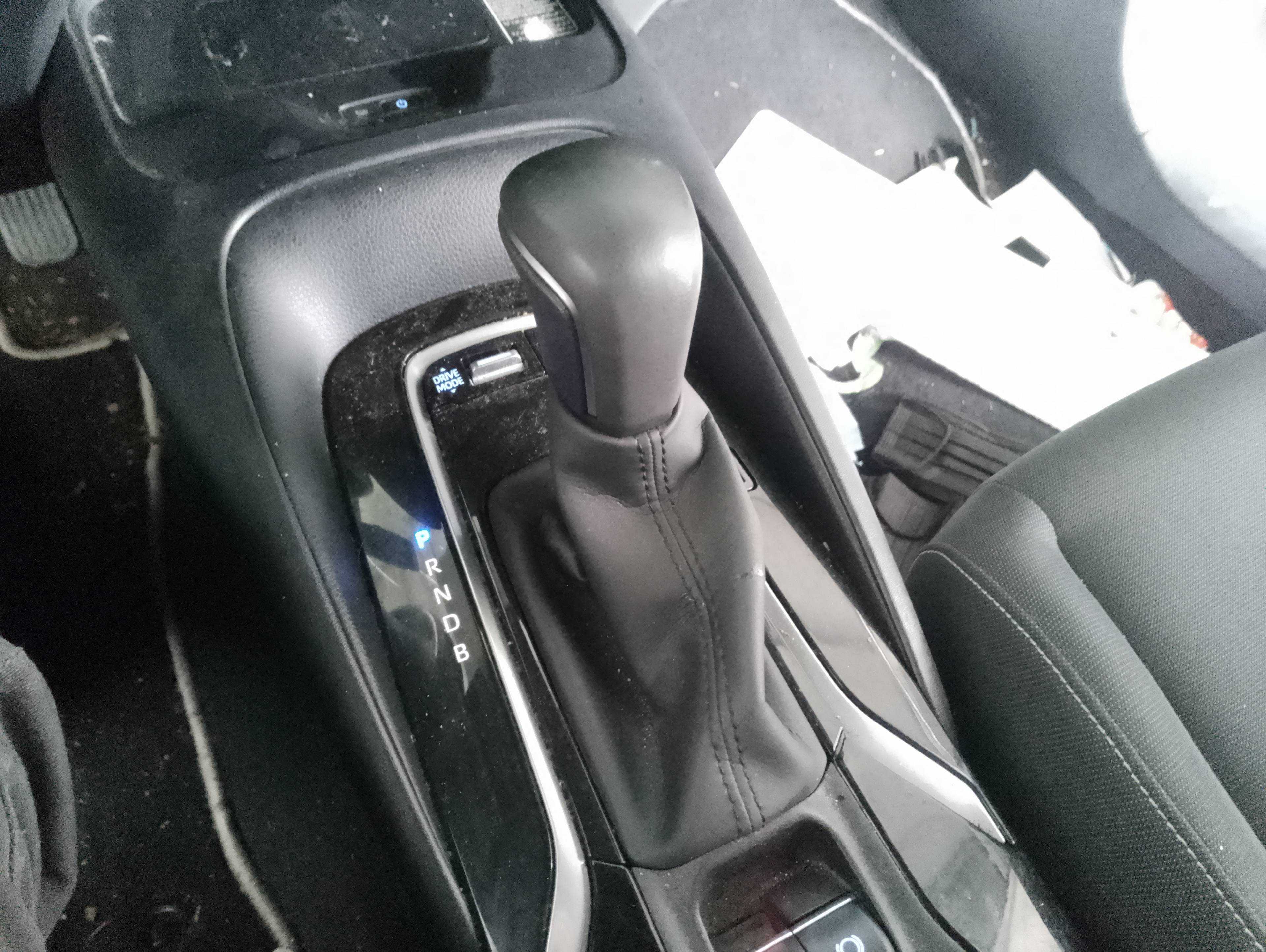 Recambio de palanca cambio para toyota corolla hybrid (e21) 1.8 referencia OEM IAM   