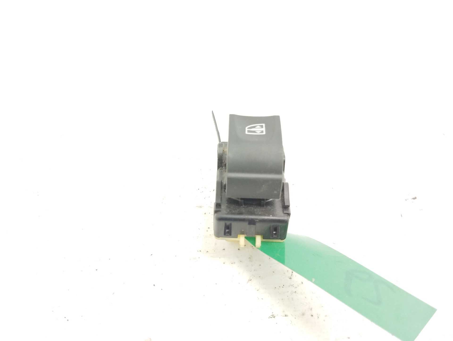 Recambio de mando elevalunas delantero derecho para renault captur dynamique referencia OEM IAM 254218614R  
