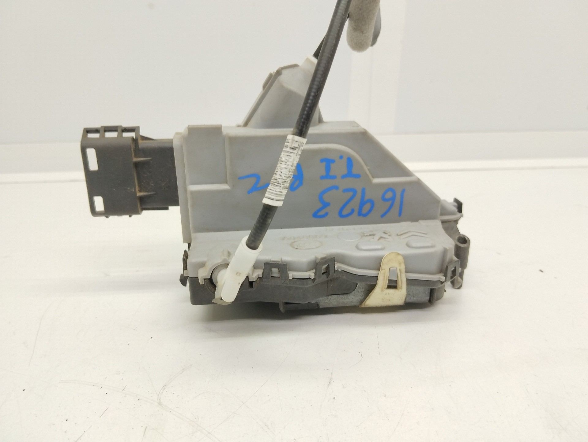 Recambio de cerradura puerta trasera izquierda para peugeot 508 1.6 blue-hdi fap referencia OEM IAM S3M16943335  