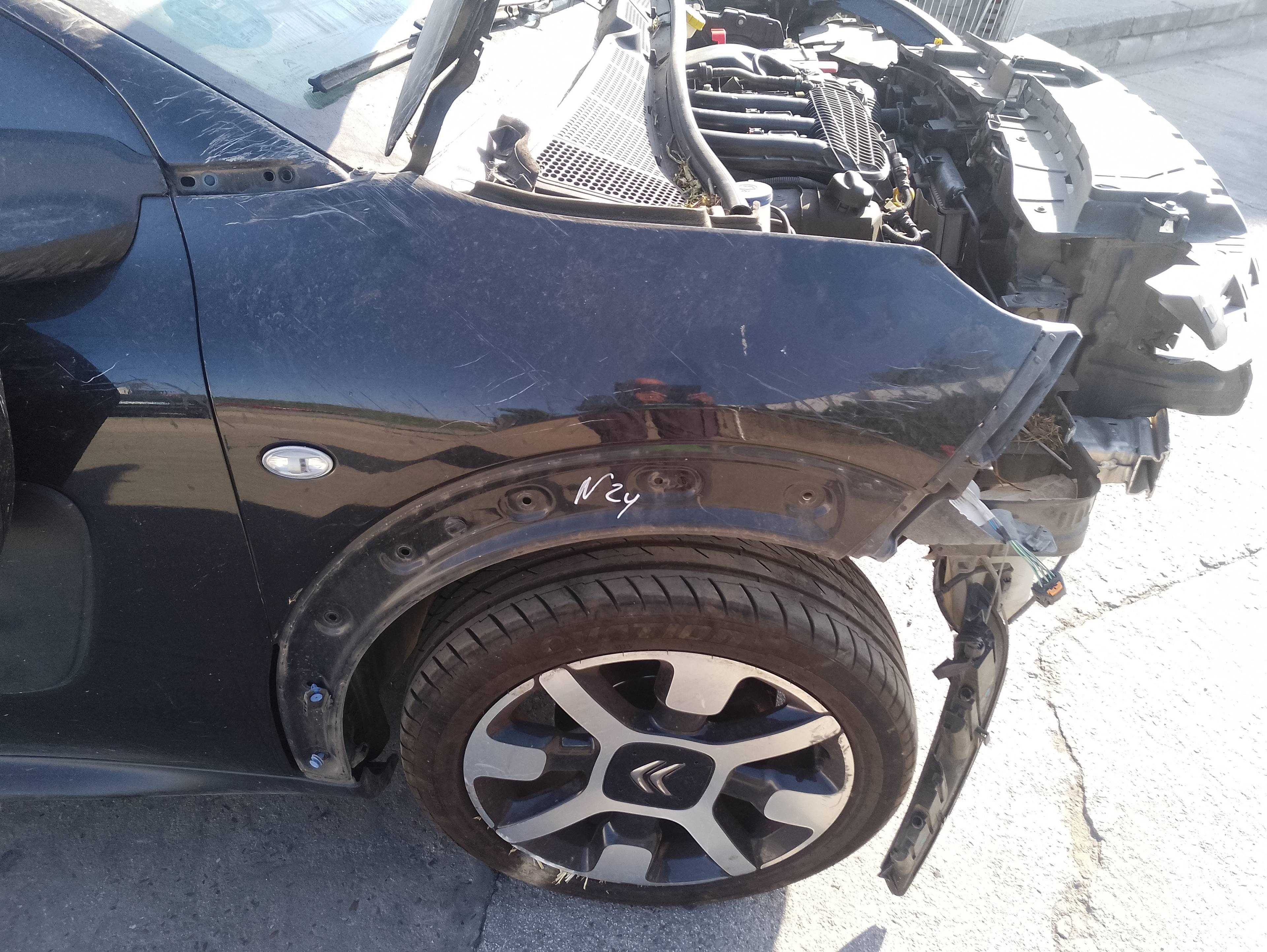 Recambio de aleta delantera derecha para citroën c4 cactus feel referencia OEM IAM   