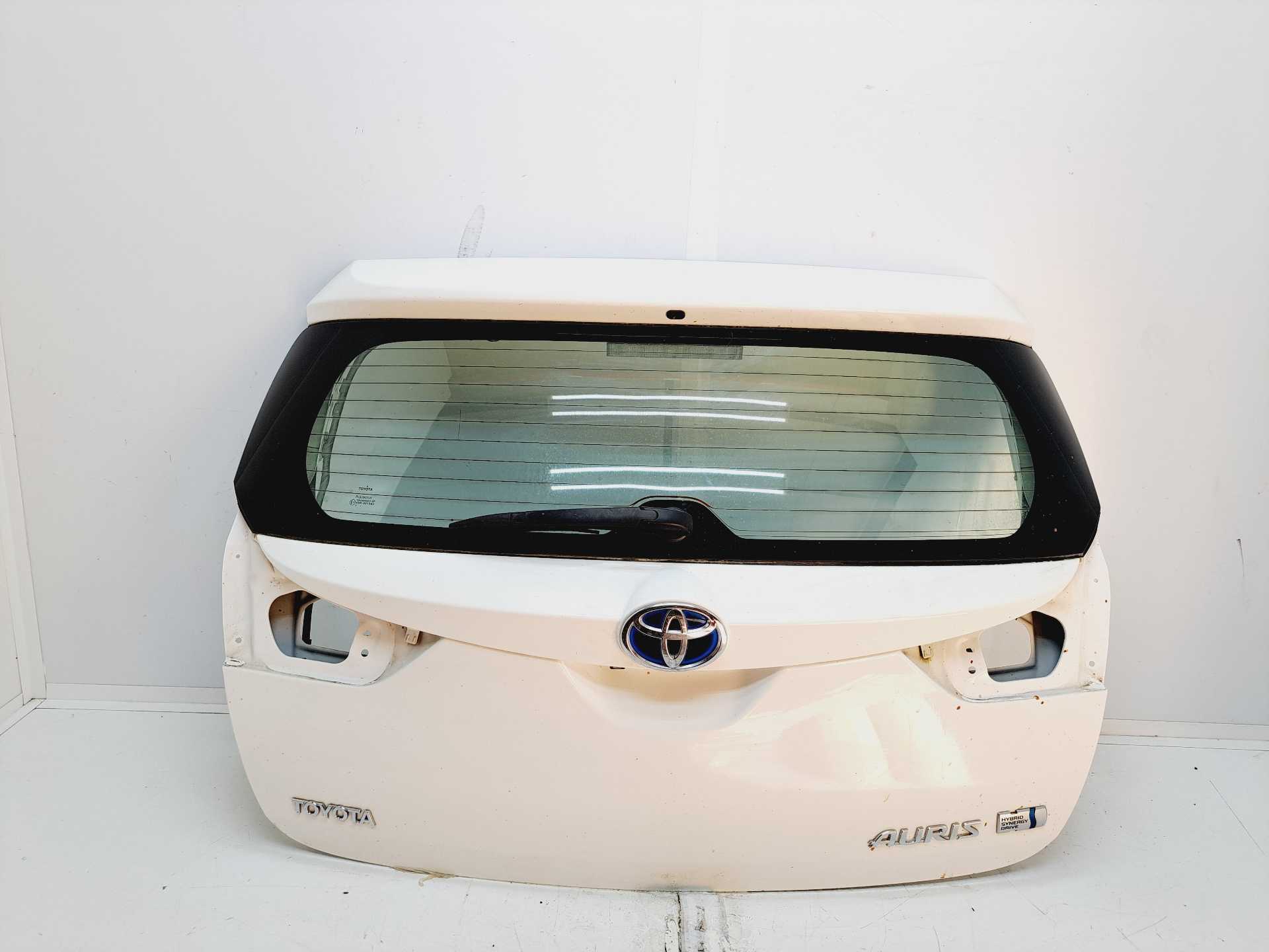 Recambio de porton trasero para toyota auris hybrid active referencia OEM IAM   