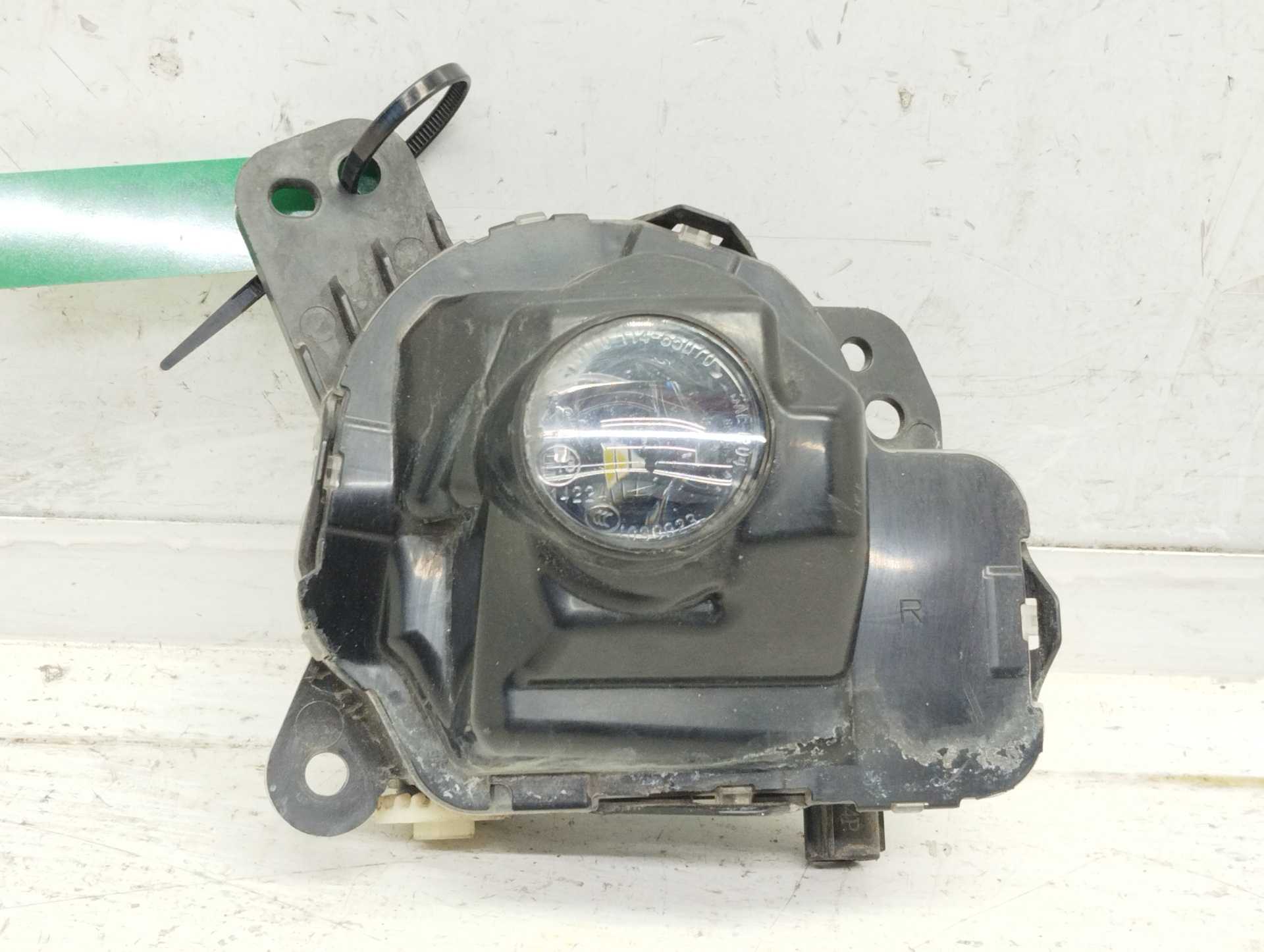 Recambio de faro antiniebla derecho para mazda cx-3 center-line referencia OEM IAM GHP951680A E1314224 