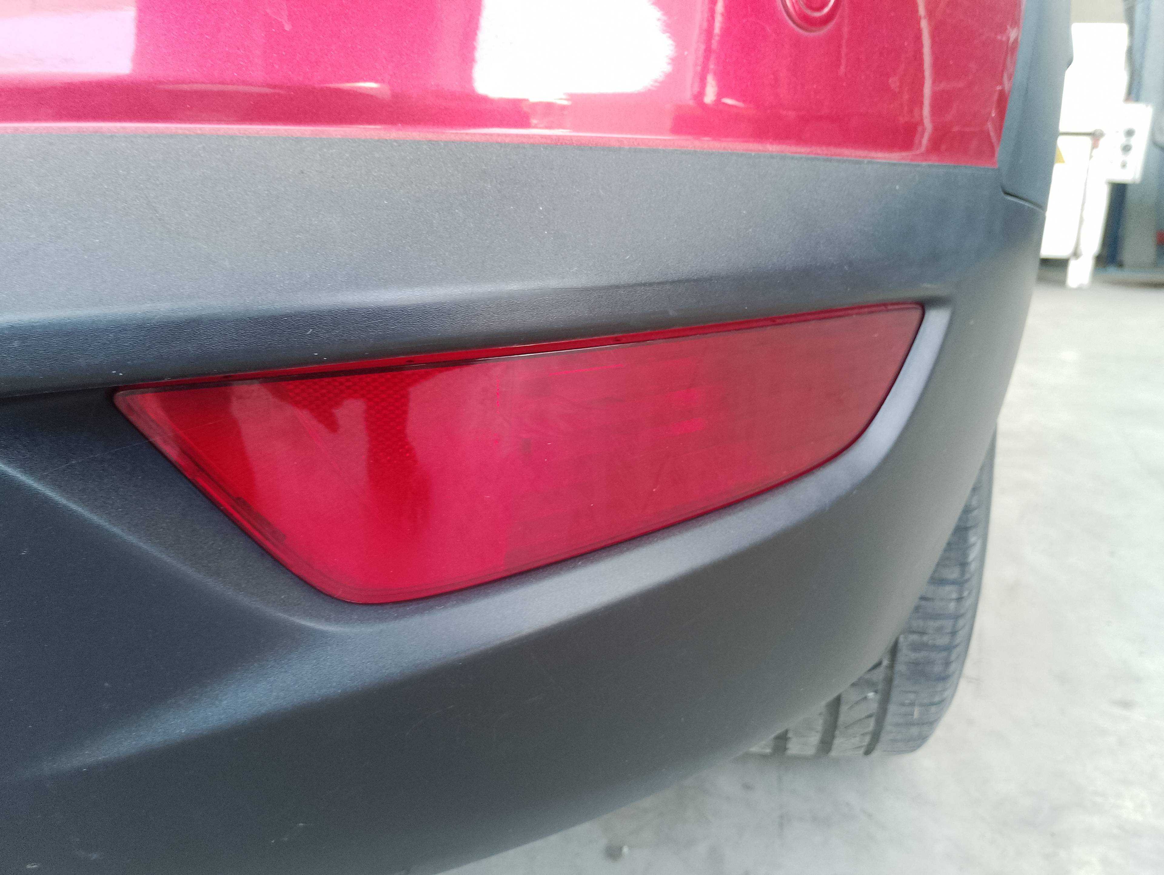 Recambio de faro antiniebla trasero derecho para mazda cx-3 center-line referencia OEM IAM   