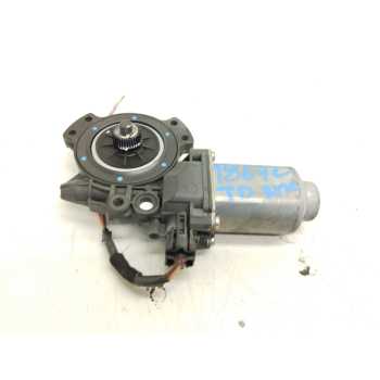 MOTOR ELEVALUNAS TRASERO DERECHO 834603W000 