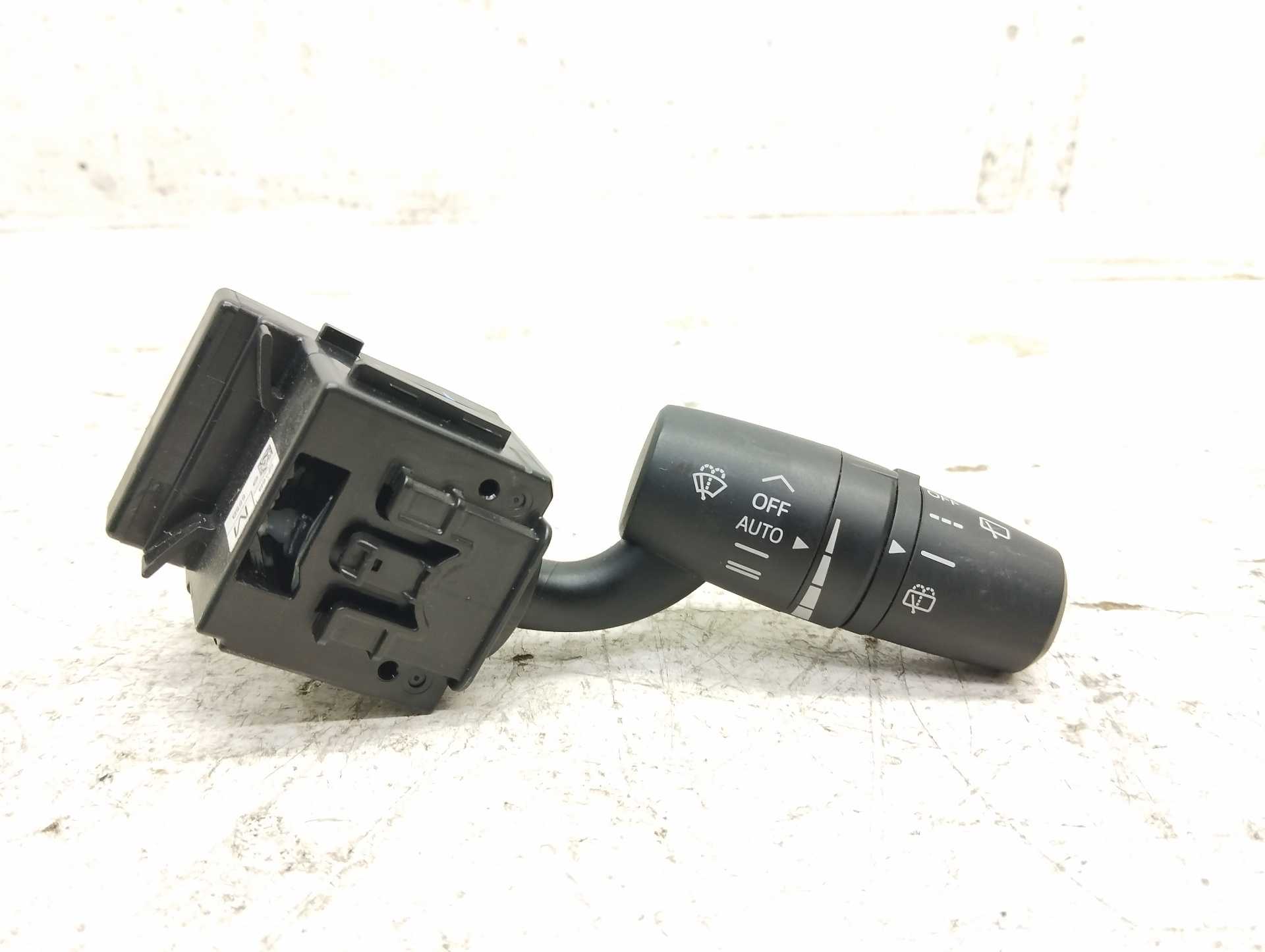 Recambio de mando limpia para mazda cx-3 center-line referencia OEM IAM DA6B66128 DA6B 