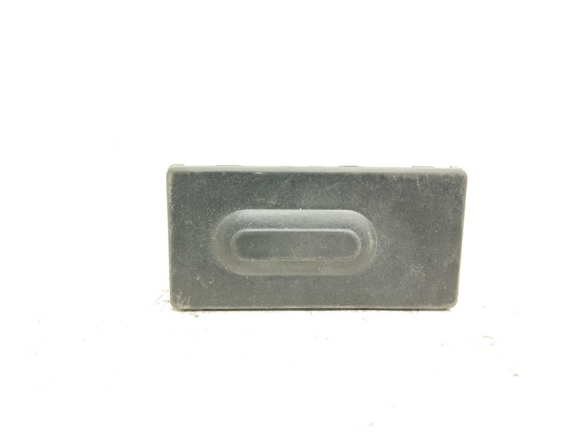 Recambio de maneta exterior porton para mazda cx-3 center-line referencia OEM IAM BHN1568D0  