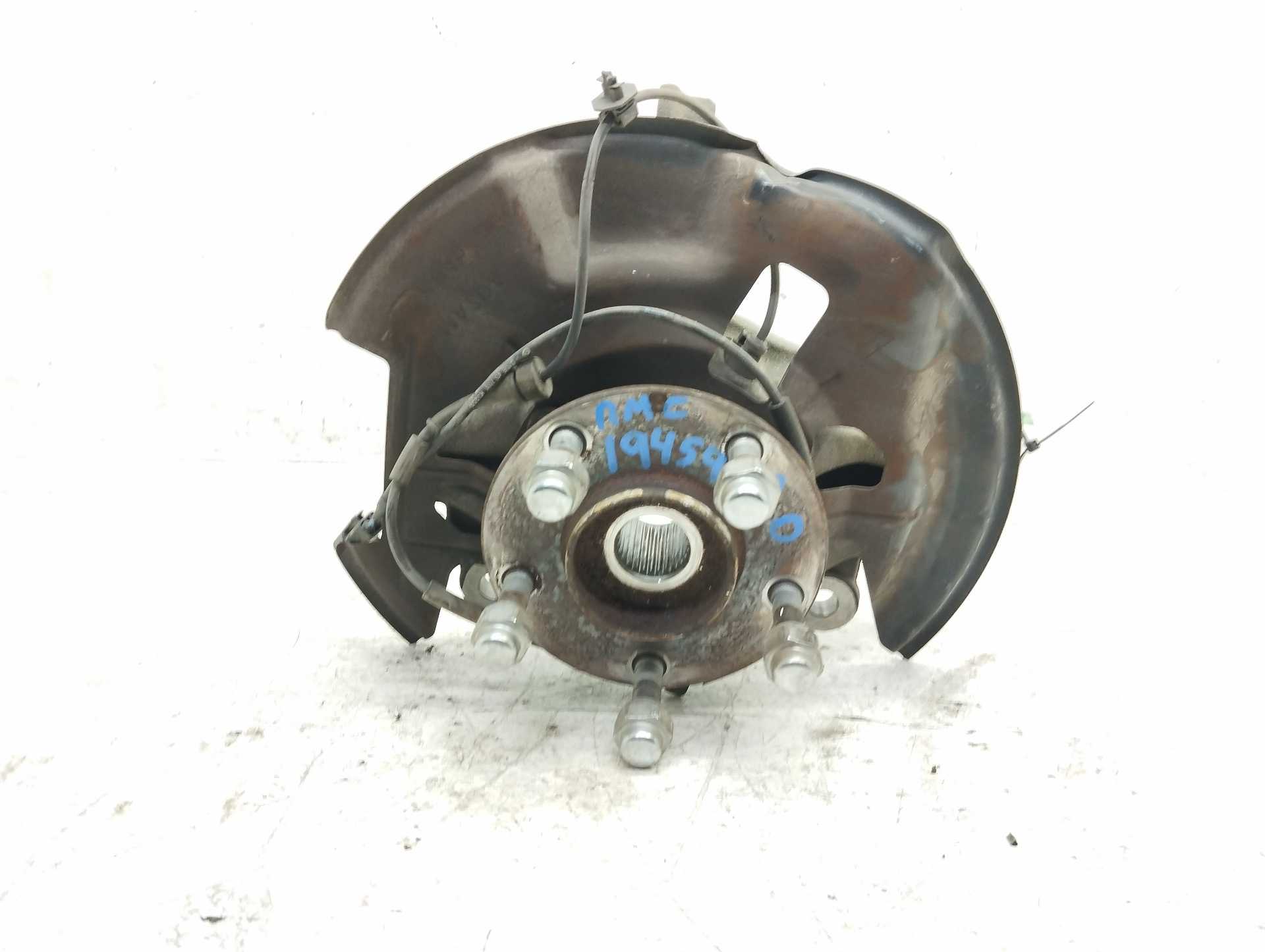 Recambio de mangueta delantera derecha para mazda cx-3 center-line referencia OEM IAM D10E33021  