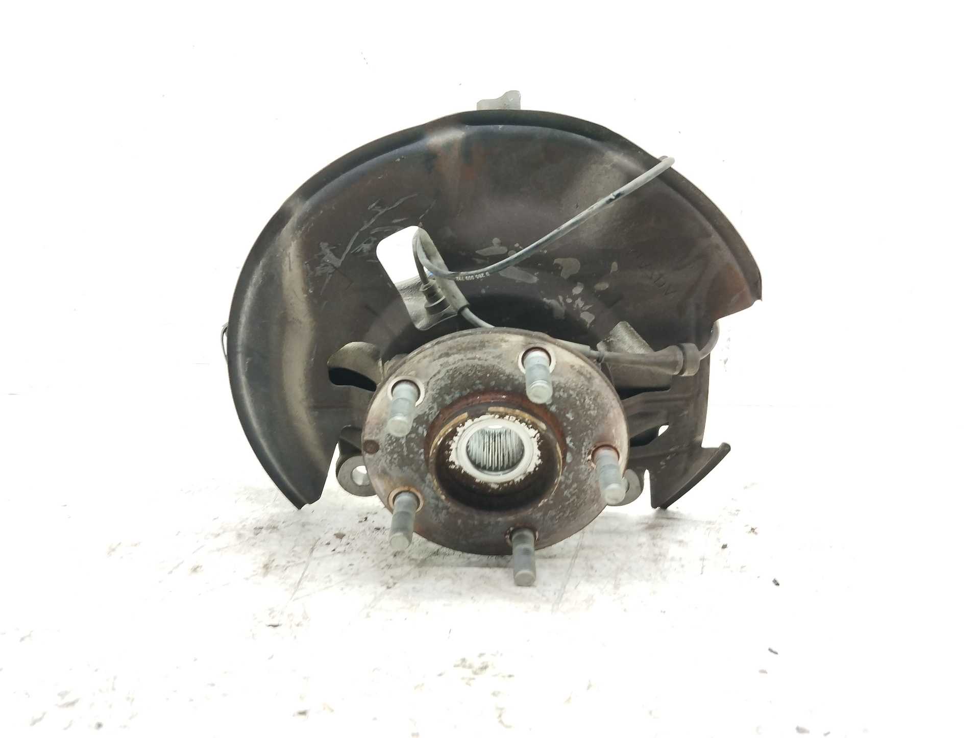 Recambio de mangueta delantera izquierda para mazda cx-3 center-line referencia OEM IAM D10E33031  