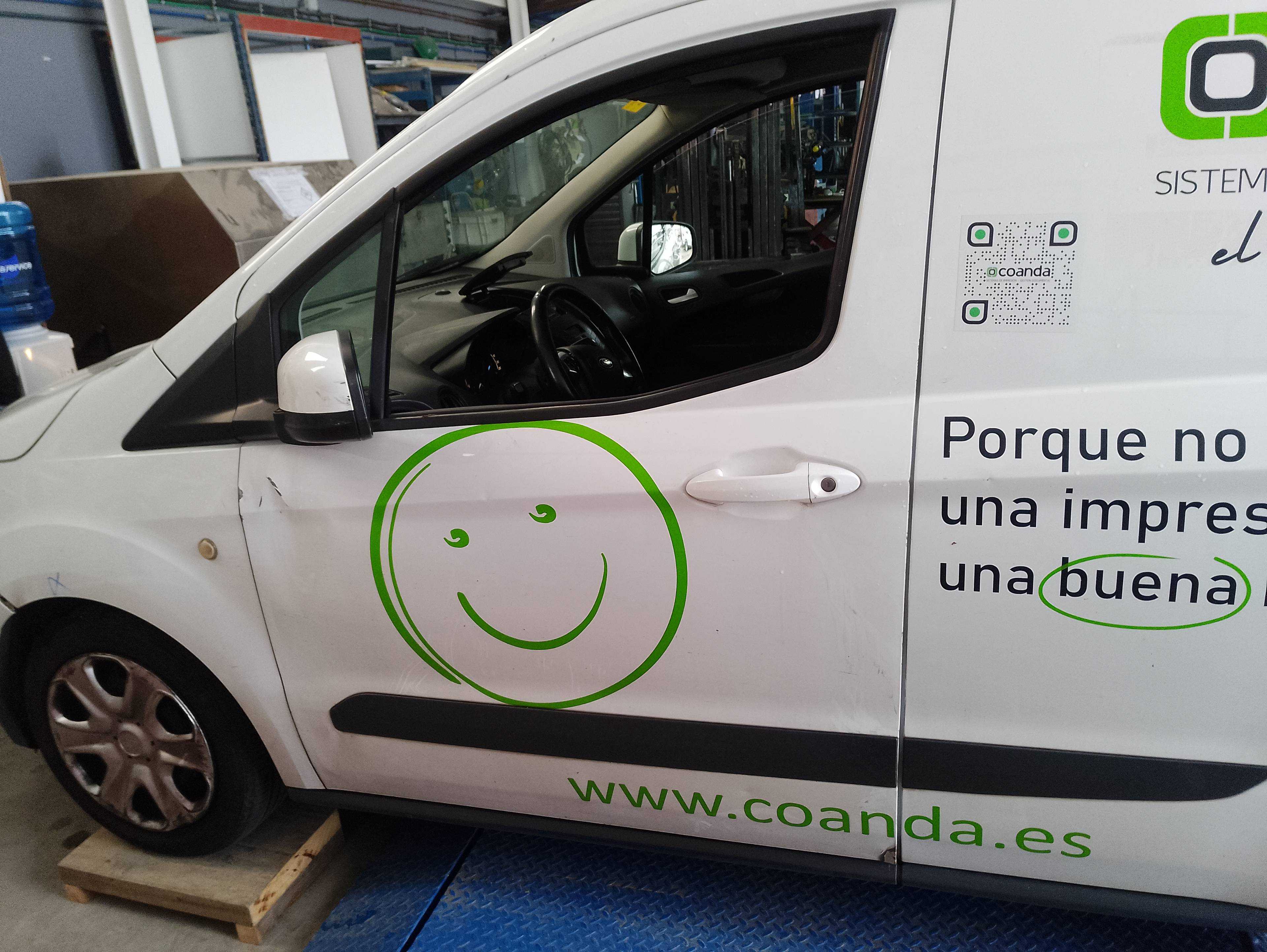Recambio de puerta delantera izquierda para ford transit courier combi ambiente referencia OEM IAM   