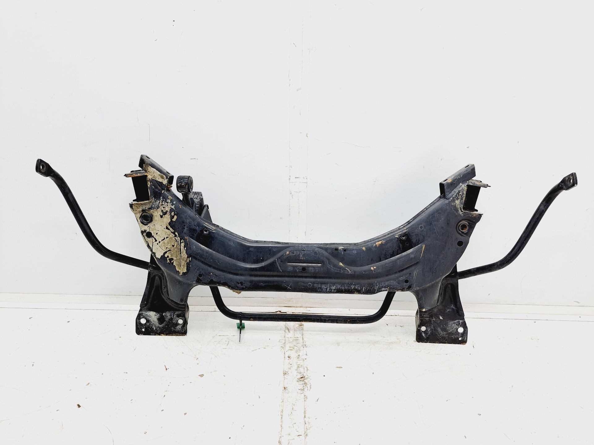 Recambio de cuna motor para land rover freelander baikal referencia OEM IAM  KGB000031 