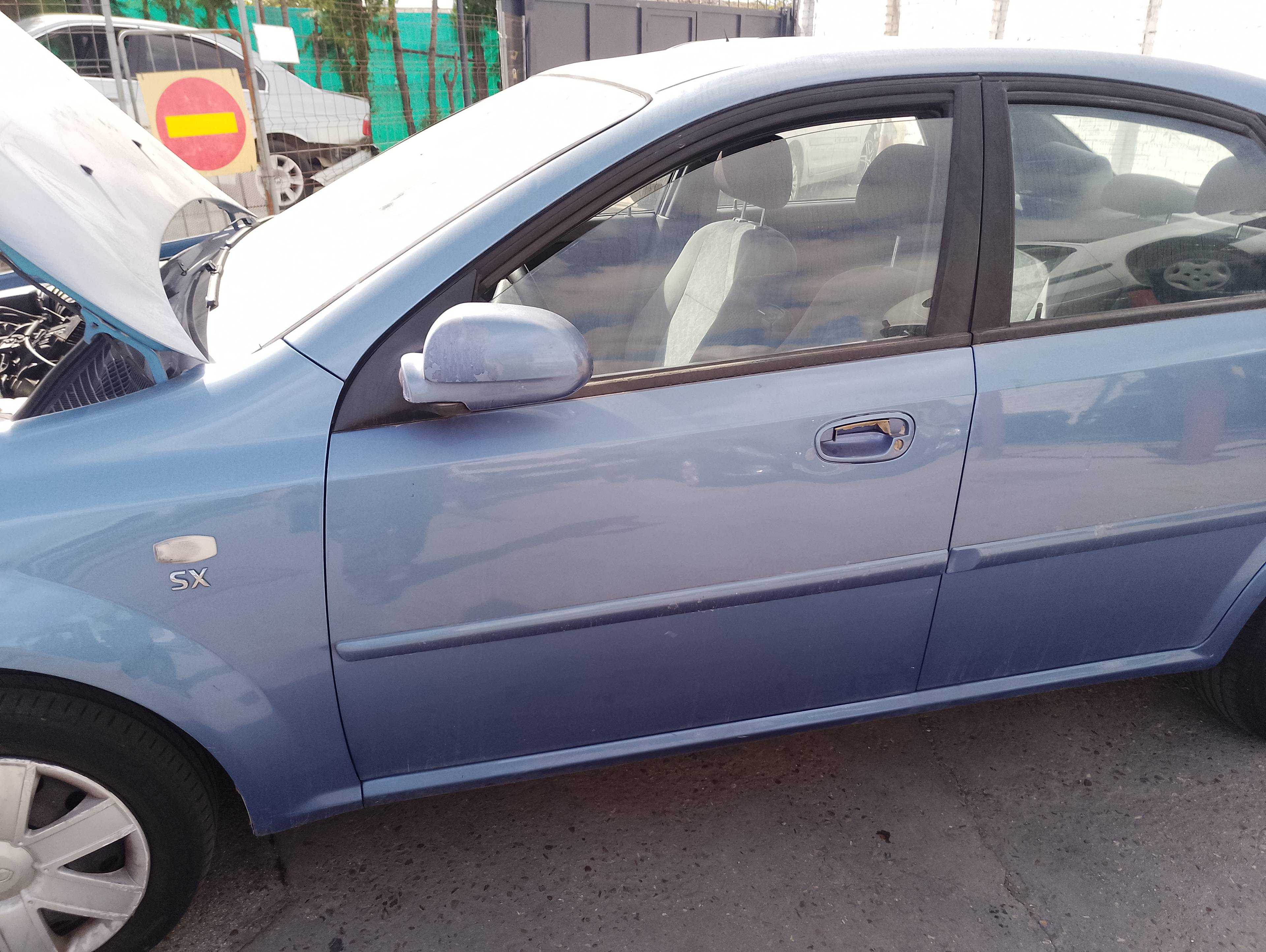 Recambio de puerta delantera izquierda para daewoo nubira berlina se referencia OEM IAM   