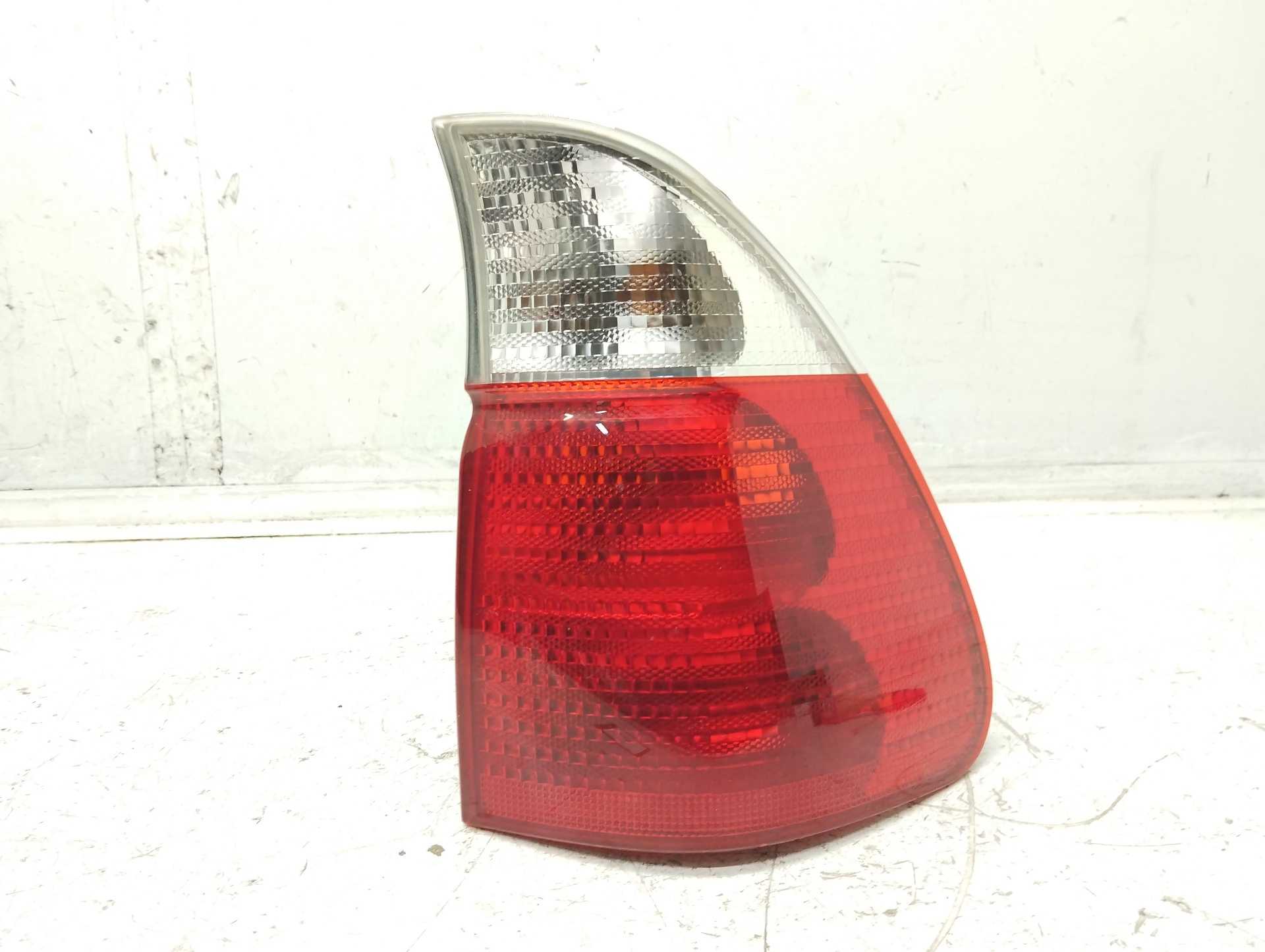 Recambio de piloto trasero derecho para bmw x5 (e53) 3.0d referencia OEM IAM 084441928R 63217158388 