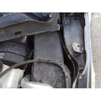CAJA RELES / FUSIBLES 2049004903 2049012502 HELLA