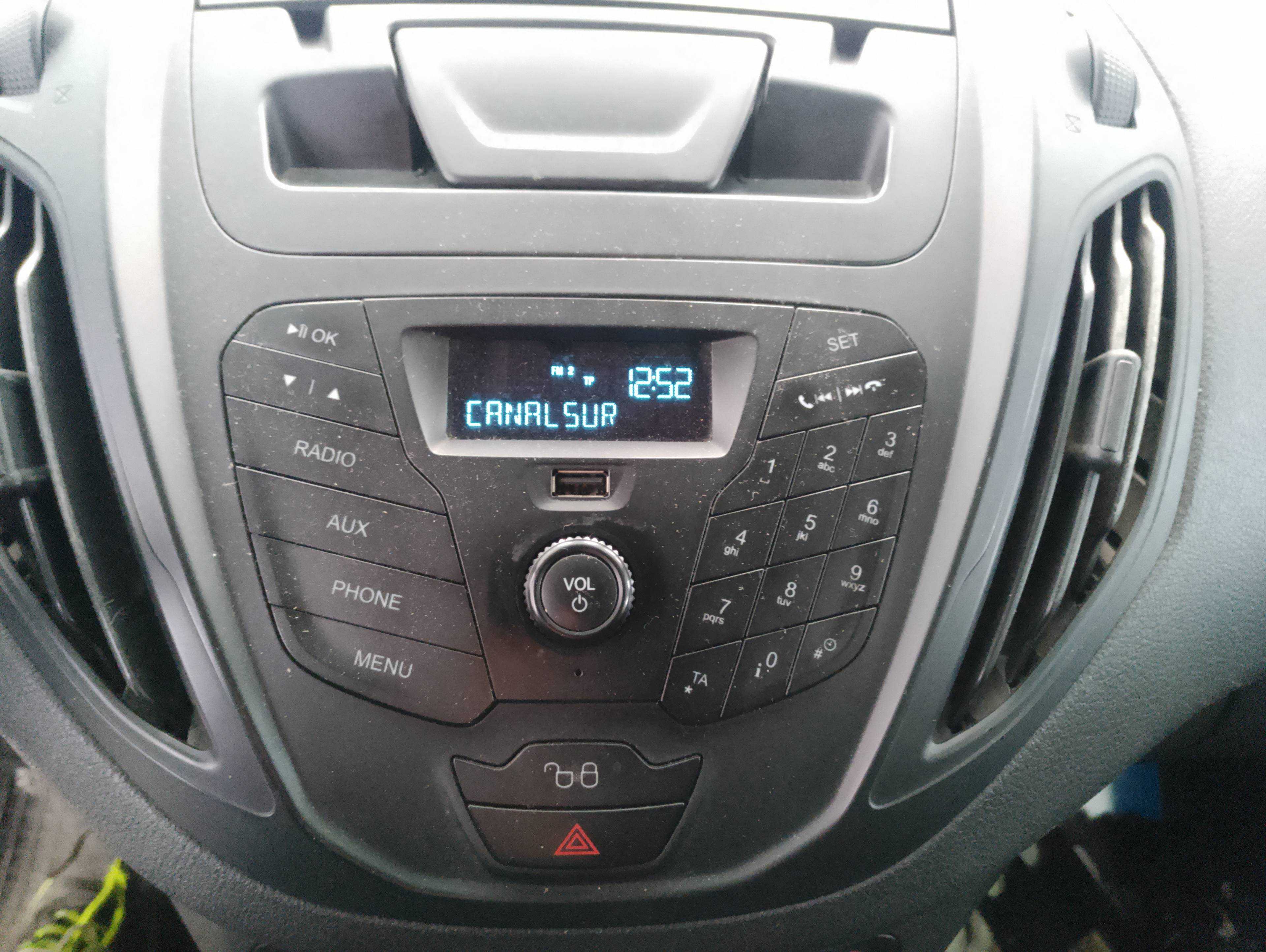 Recambio de sistema audio / radio cd para ford transit courier combi ambiente referencia OEM IAM   