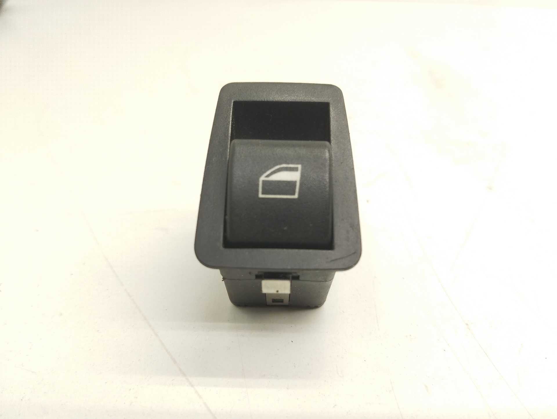Recambio de mando elevalunas trasero izquierdo para bmw serie 3 berlina (e46) 320d referencia OEM IAM 6902174 15869800 