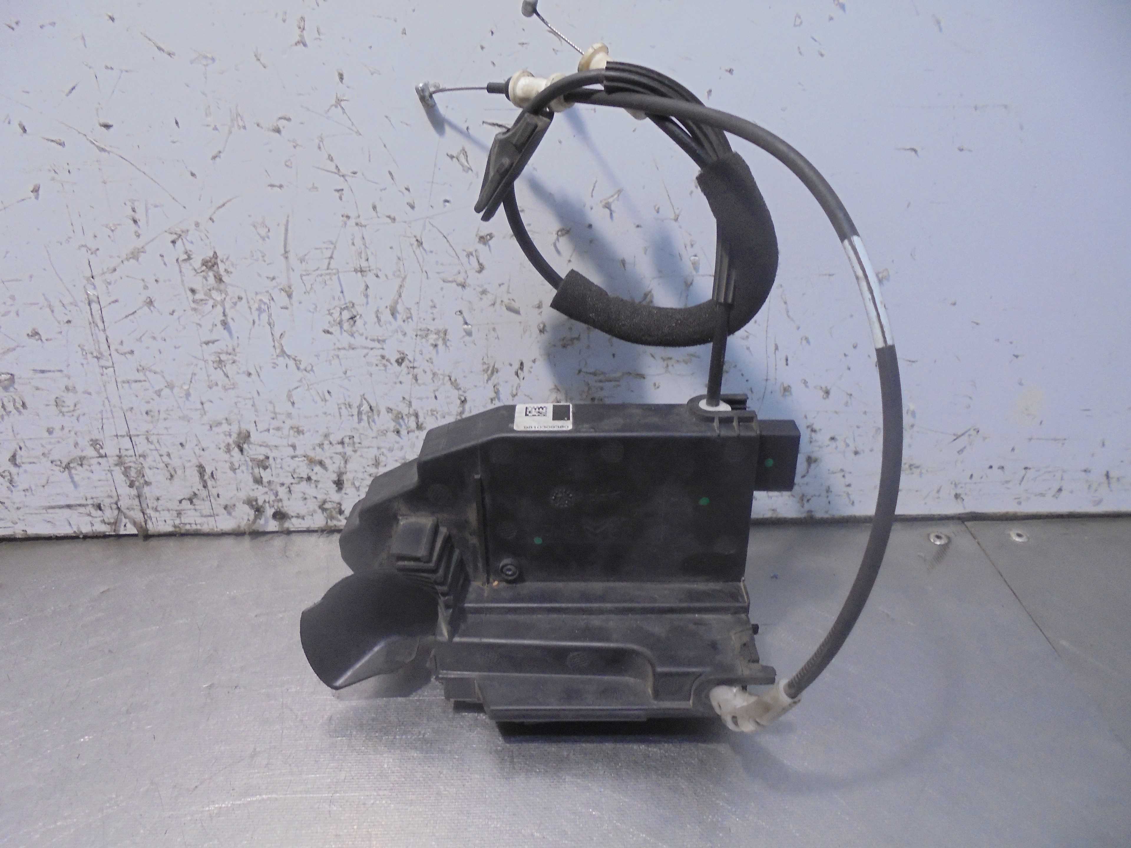 Recambio de cerradura puerta delantera izquierda para peugeot 308 sw access referencia OEM IAM  ELECTRICA 5 PUERTAS 