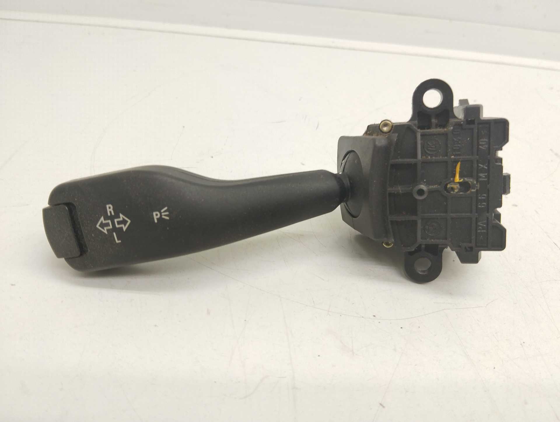Recambio de mando intermitentes para bmw serie 3 berlina (e46) 320d referencia OEM IAM 8363668M  