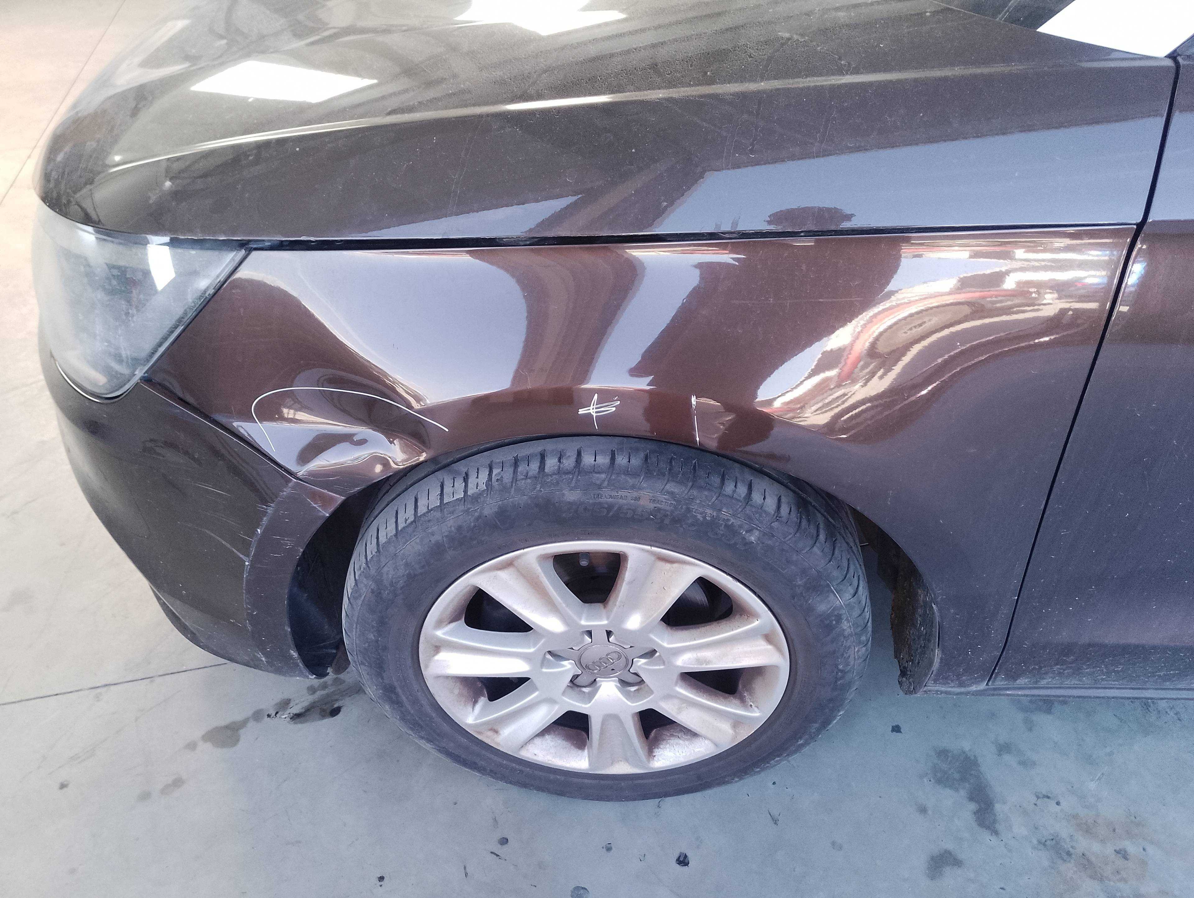 Recambio de aleta delantera izquierda para audi a1 (8x) ambition referencia OEM IAM 8X0821105  