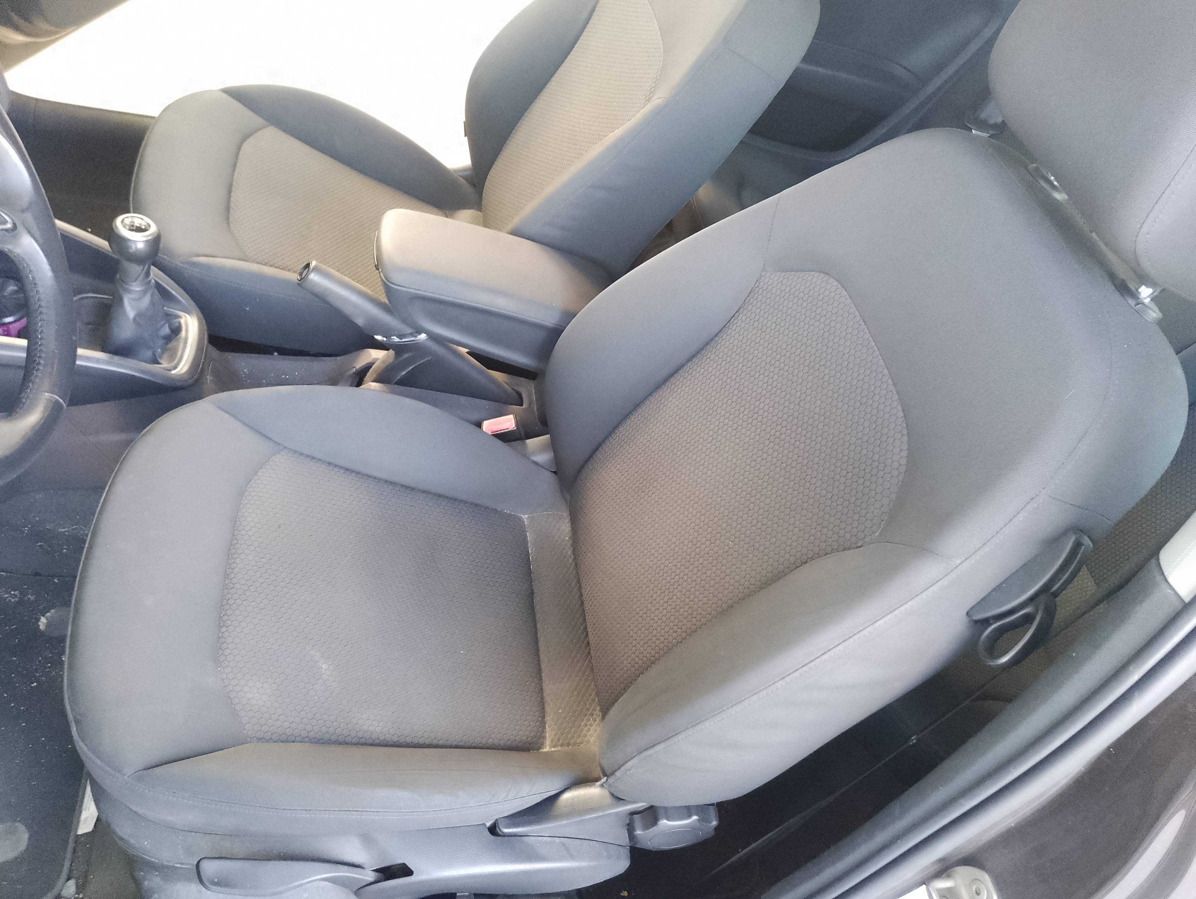 Recambio de asiento delantero izquierdo para audi a1 (8x) ambition referencia OEM IAM   