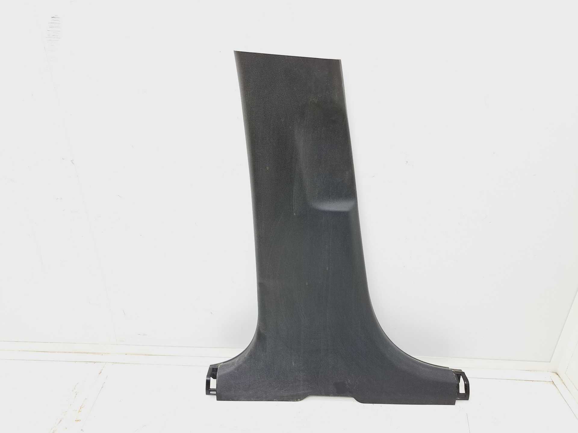 Recambio de moldura interior para hyundai tucson 1.6 crdi cat referencia OEM IAM 85836N7000  