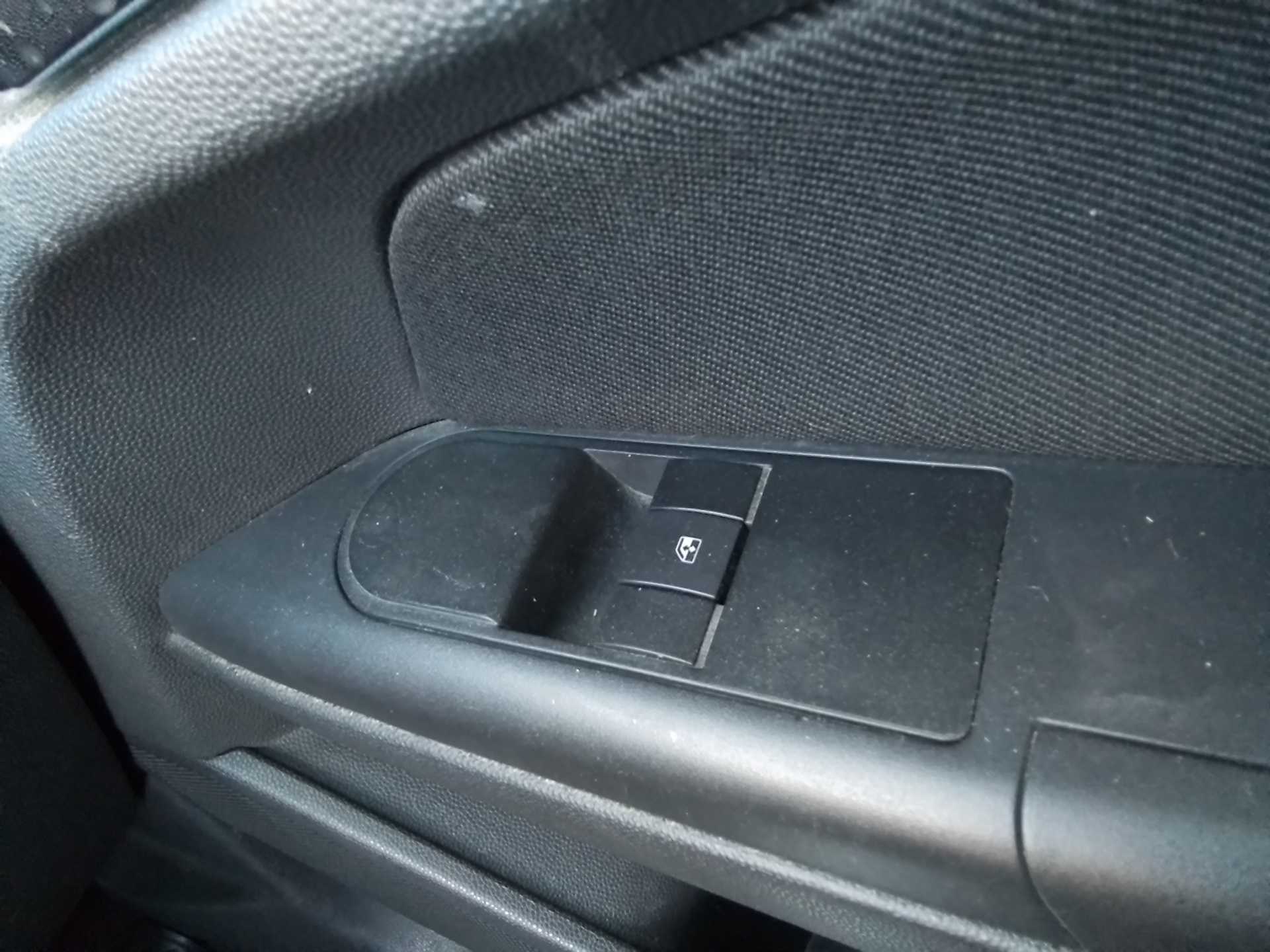 Recambio de mando elevalunas delantero derecho para opel astra h ber. edition referencia OEM IAM   