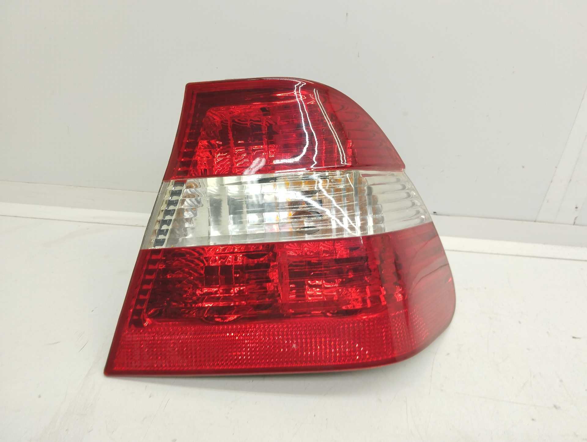 Recambio de piloto trasero derecho para bmw serie 3 berlina (e46) 320d referencia OEM IAM   