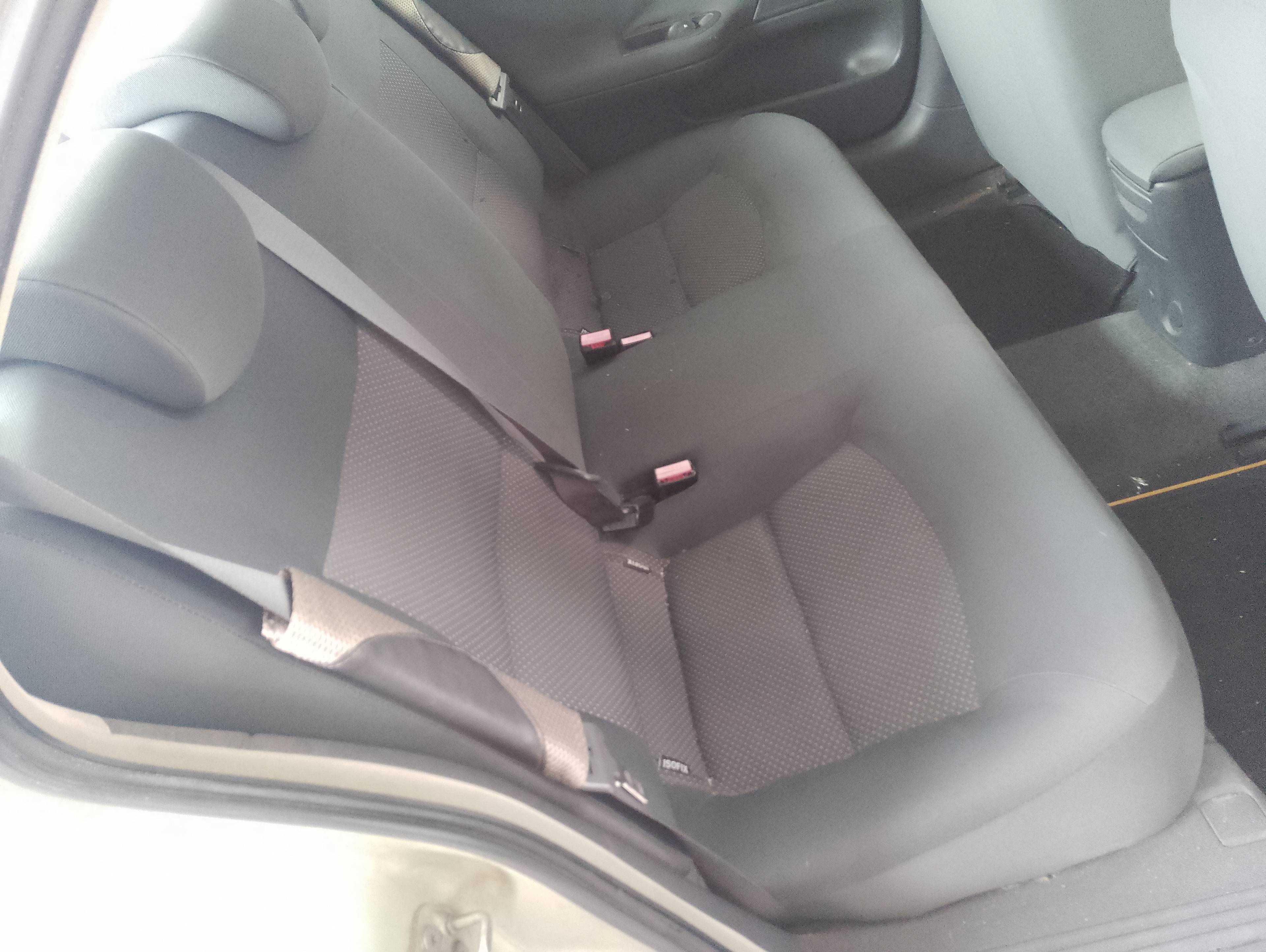 Recambio de asientos traseros para renault laguna ii grandtour (kg0) expression confort referencia OEM IAM   