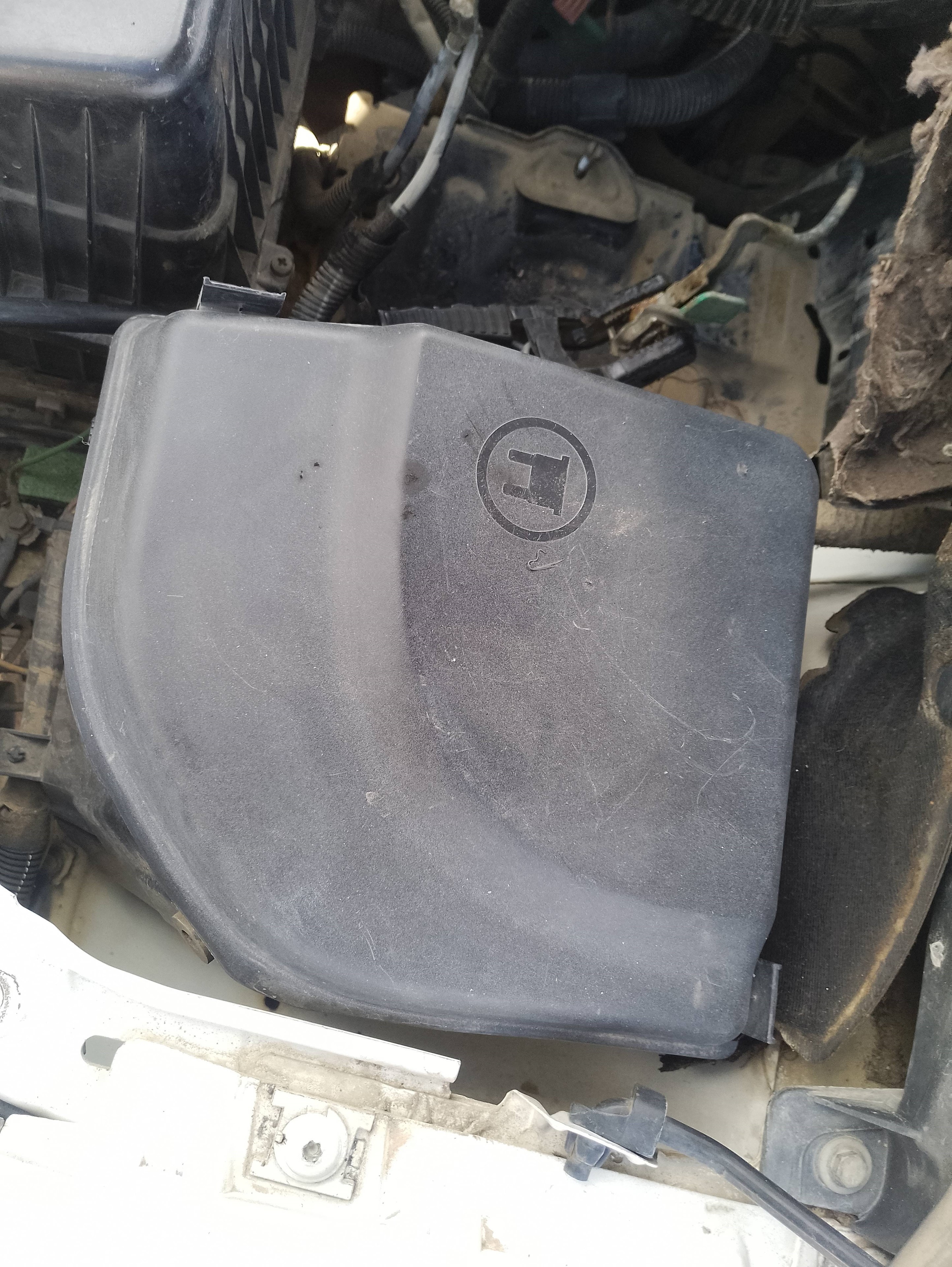 Recambio de caja reles / fusibles para peugeot 307 (s1) xr clim plus referencia OEM IAM   