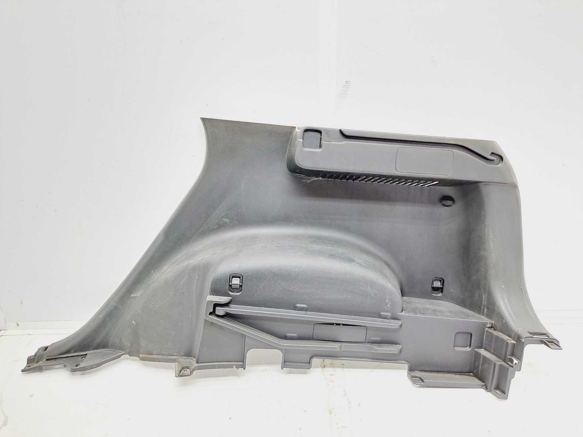 Recambio de moldura interior para hyundai tucson 1.6 crdi cat referencia OEM IAM 85740N7000  
