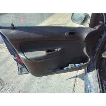 GUARNECIDO PUERTA DELANTERA IZQUIERDA 
