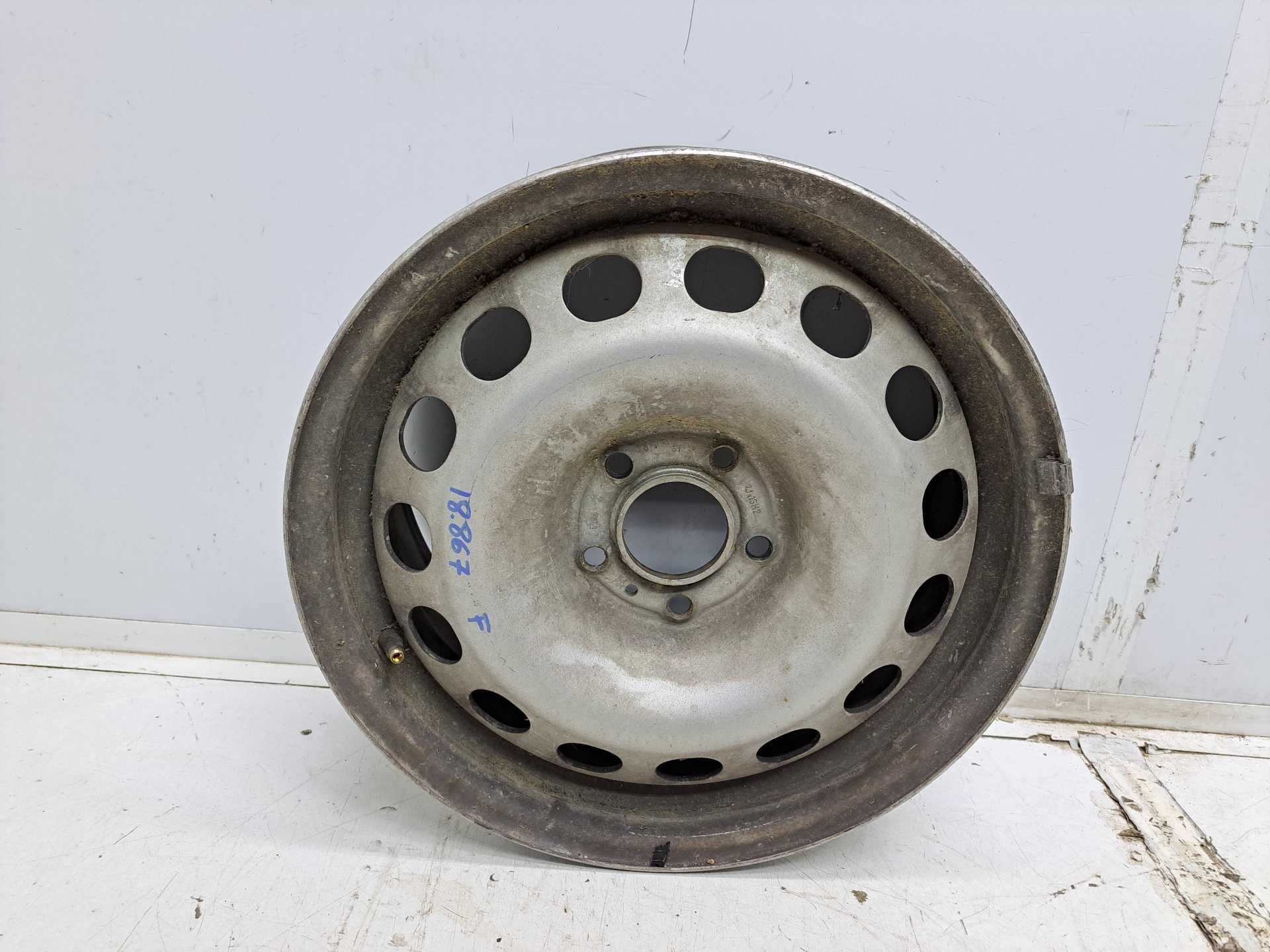 Recambio de llanta para opel vivaro furgón l doble cabina express referencia OEM IAM   