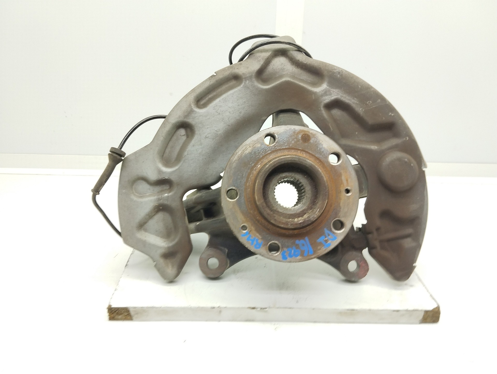 Recambio de mangueta delantera izquierda para peugeot 508 1.6 blue-hdi fap referencia OEM IAM   