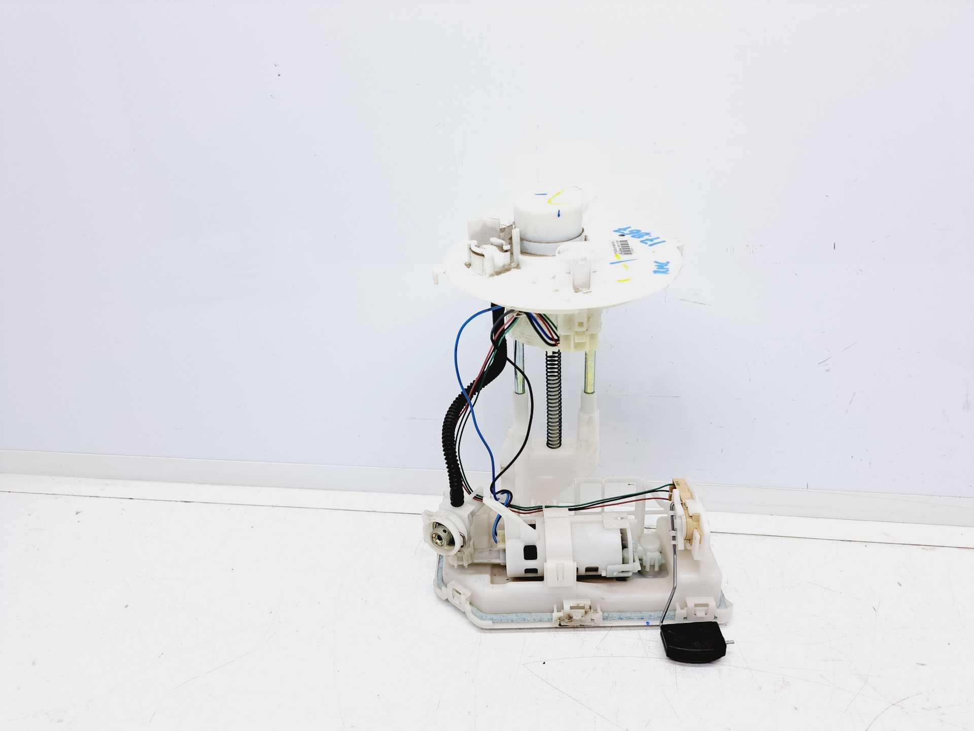 Recambio de aforador para toyota c-hr hybrid active referencia OEM IAM 77020F4010 8A3A030 AISAN