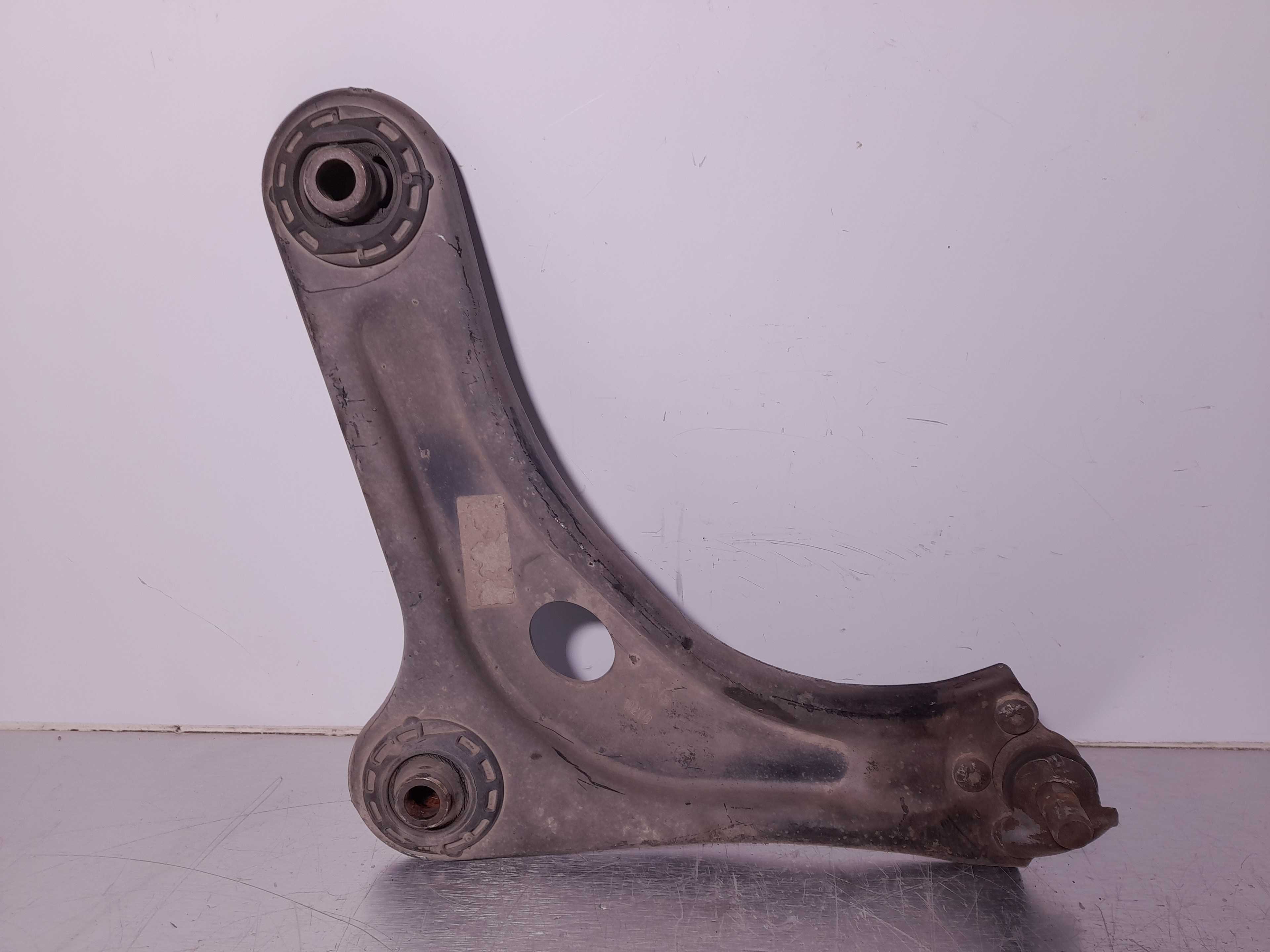 Recambio de brazo suspension inferior delantero izquierdo para citroën c3 1.1 magic referencia OEM IAM   