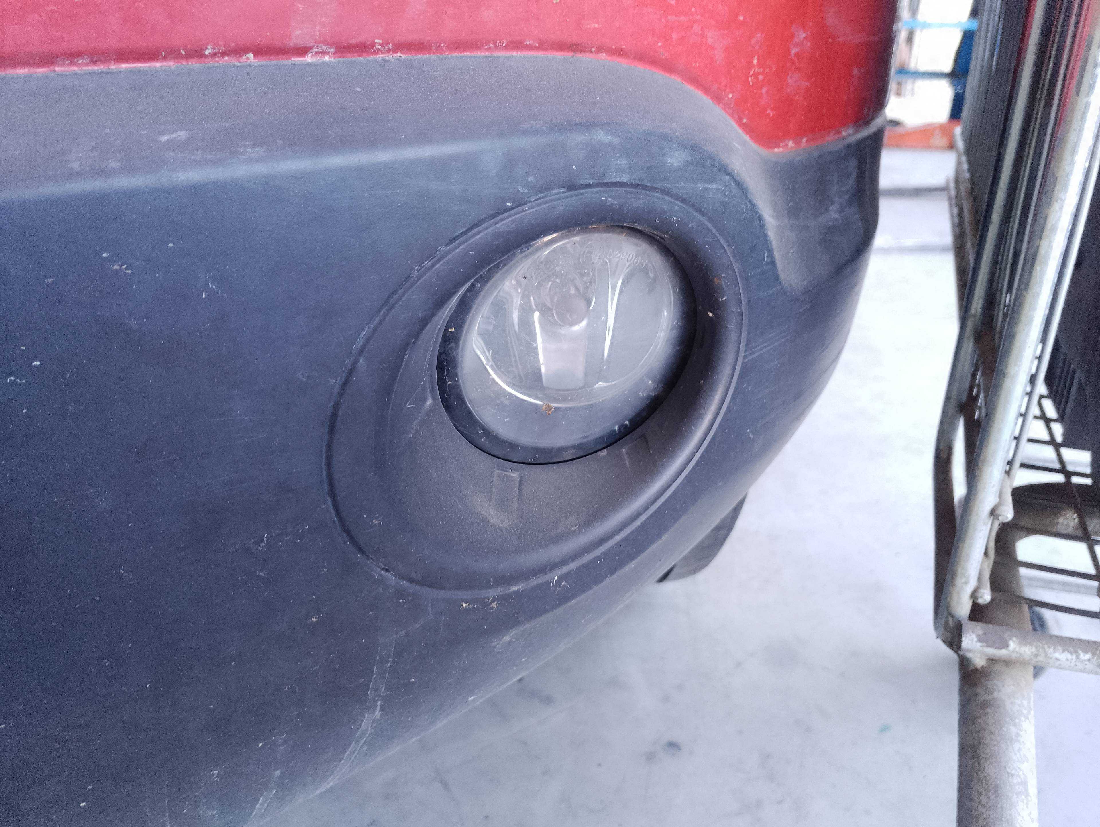 Recambio de faro antiniebla izquierdo para nissan qashqai (j10) acenta referencia OEM IAM   